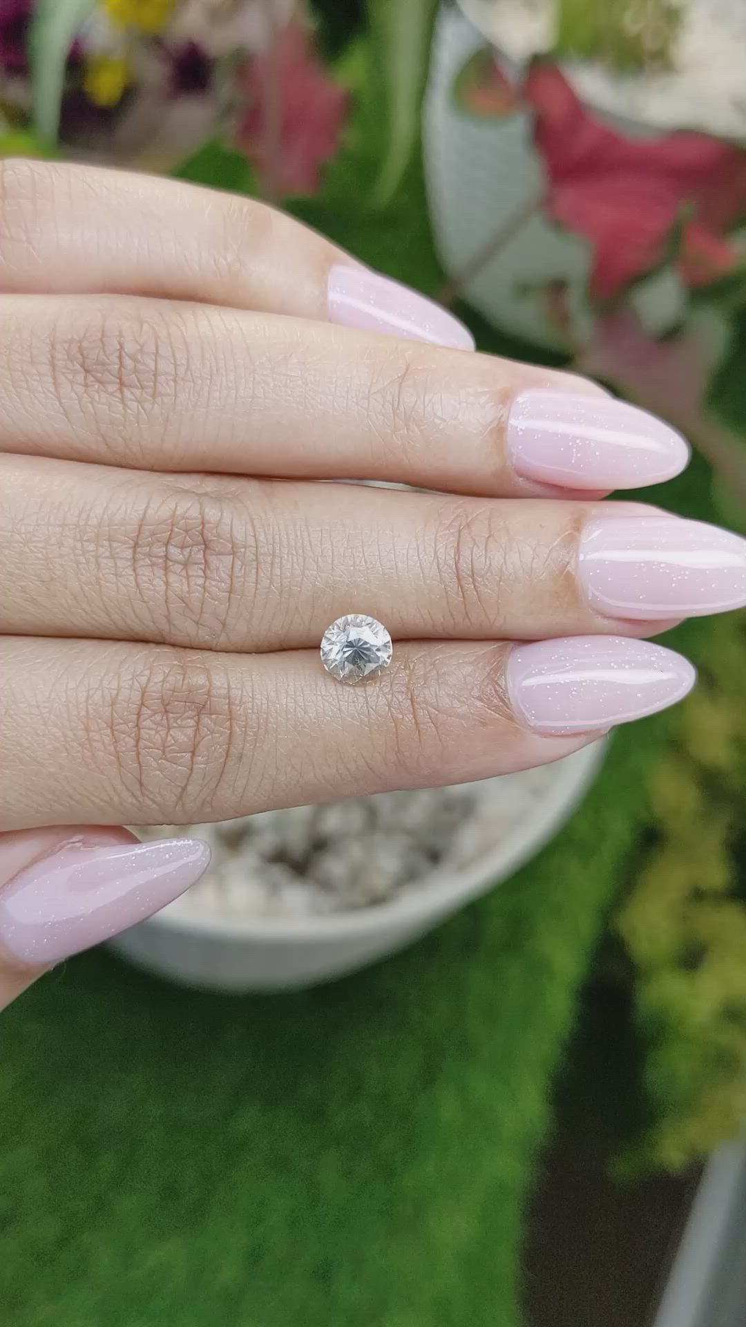 1.59 Ct. Grey Sapphire from Ceylon (Sri Lanka) Size Video