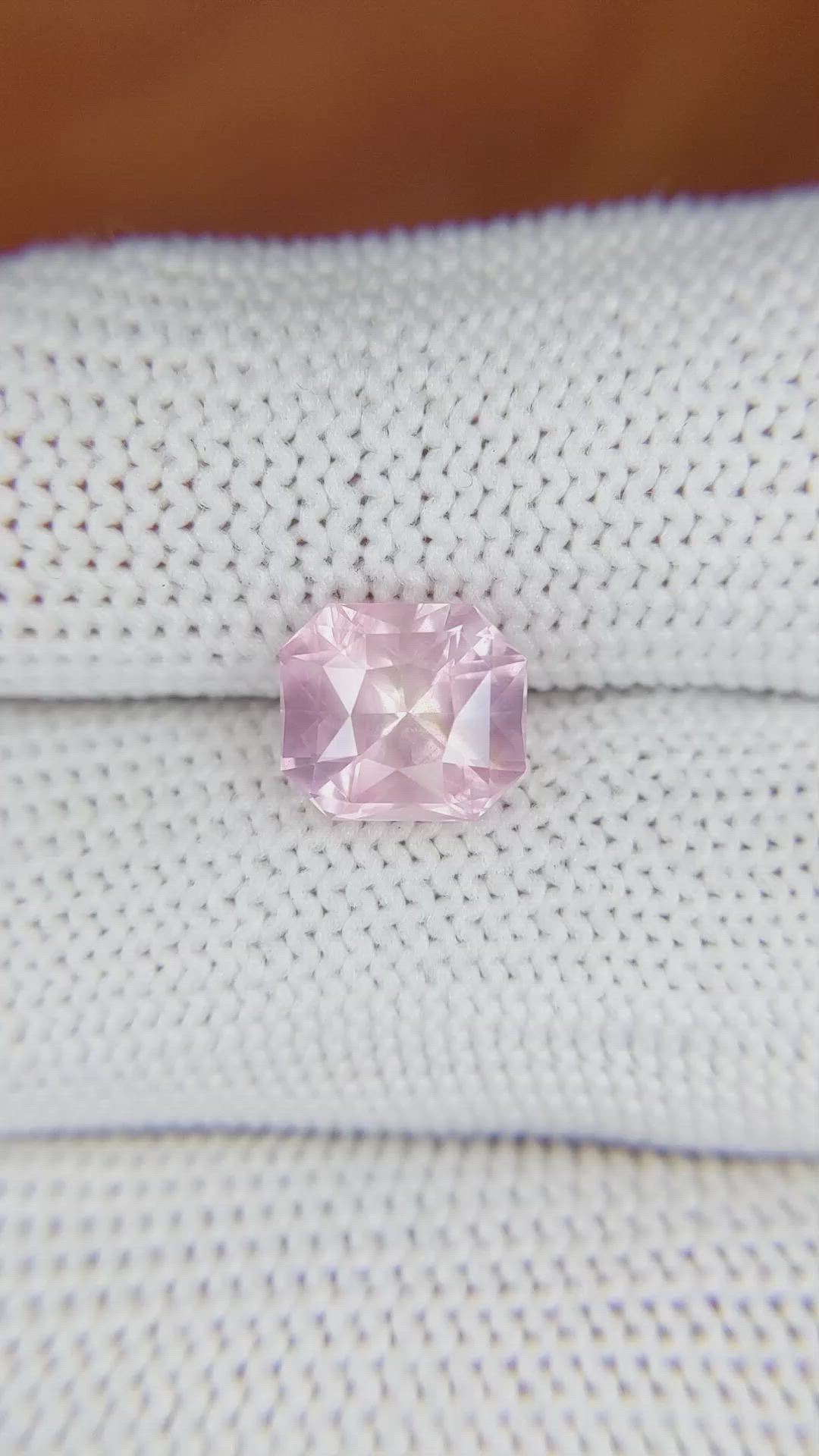 3.11 Ct. Pink Sapphire from Ceylon (Sri Lanka) Size Video
