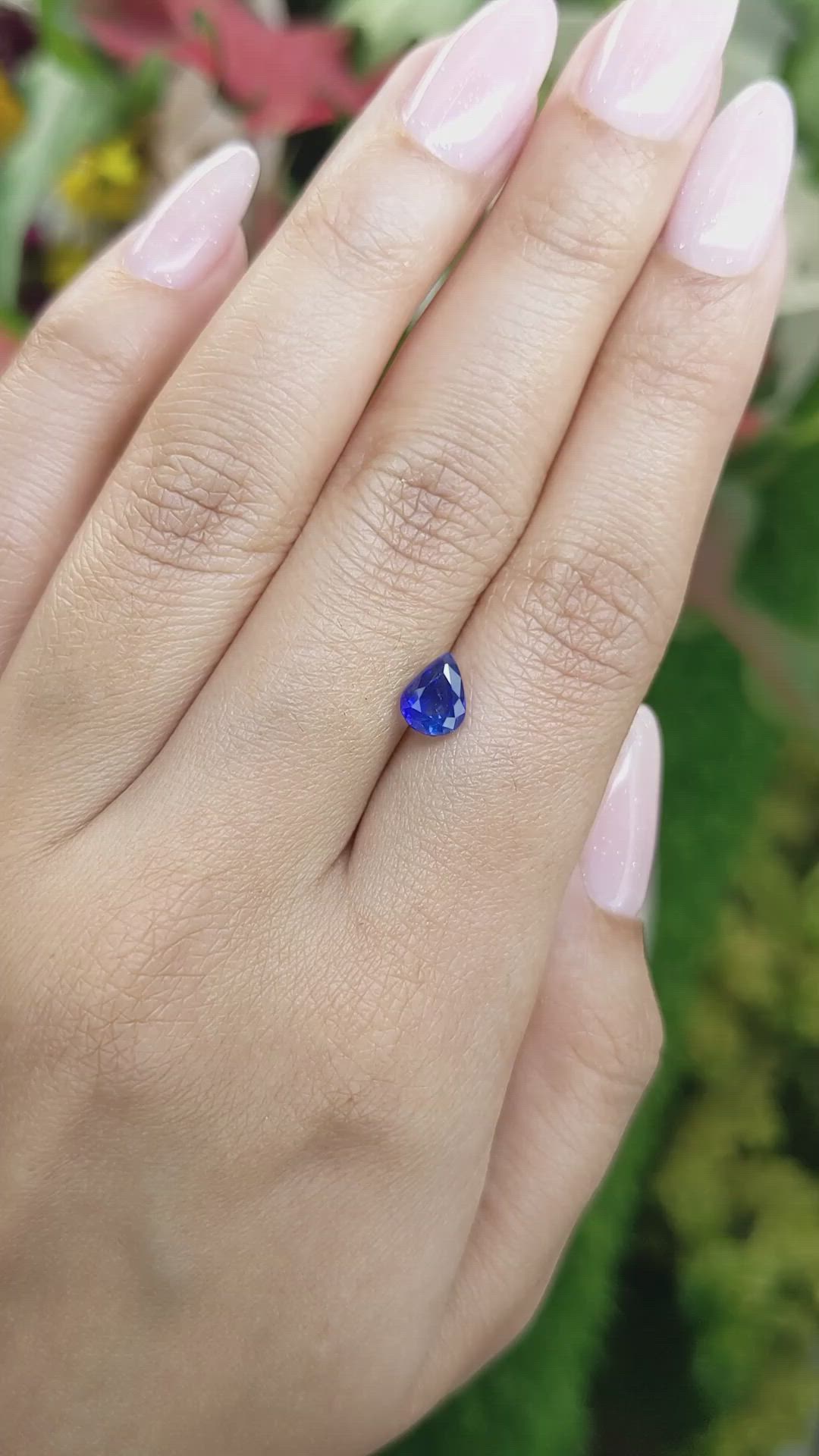 1.25 Ct. Blue Sapphire from Ceylon (Sri Lanka) Size Video
