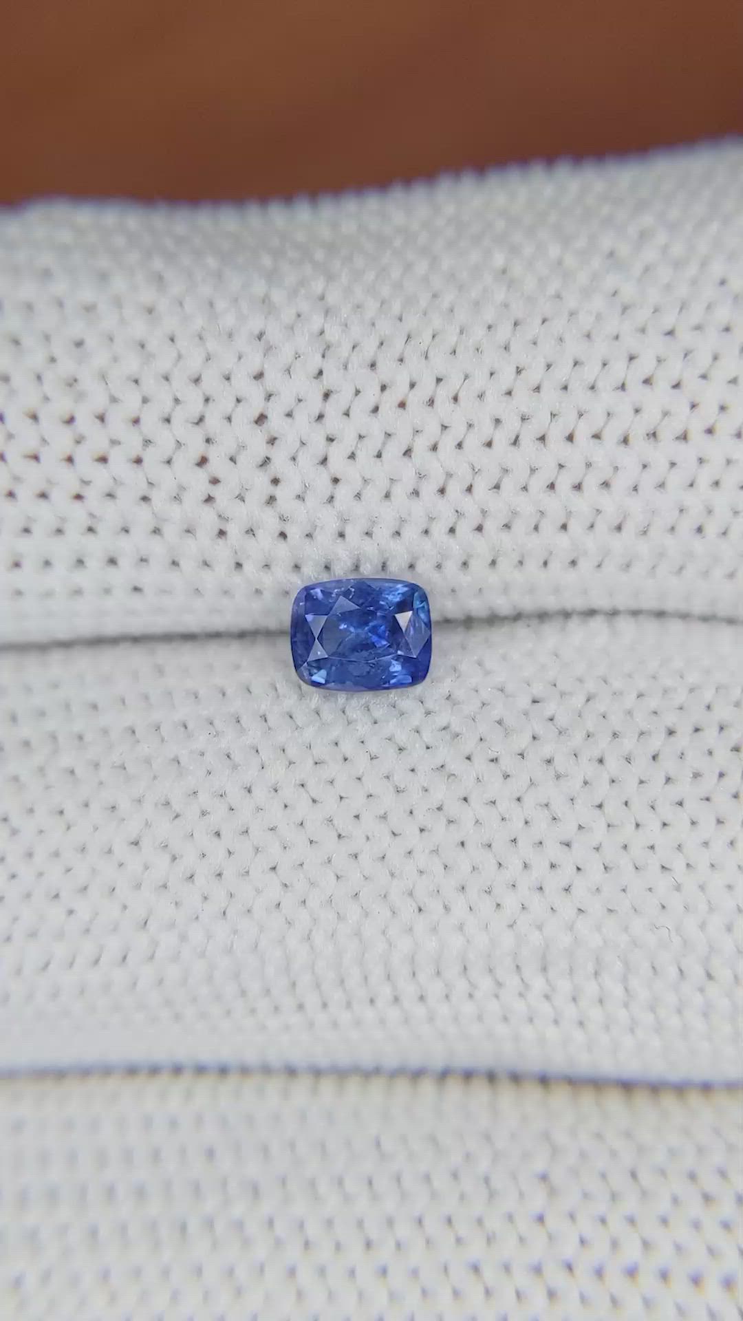 0.61 Ct. Blue Sapphire from Ceylon (Sri Lanka) Size Video