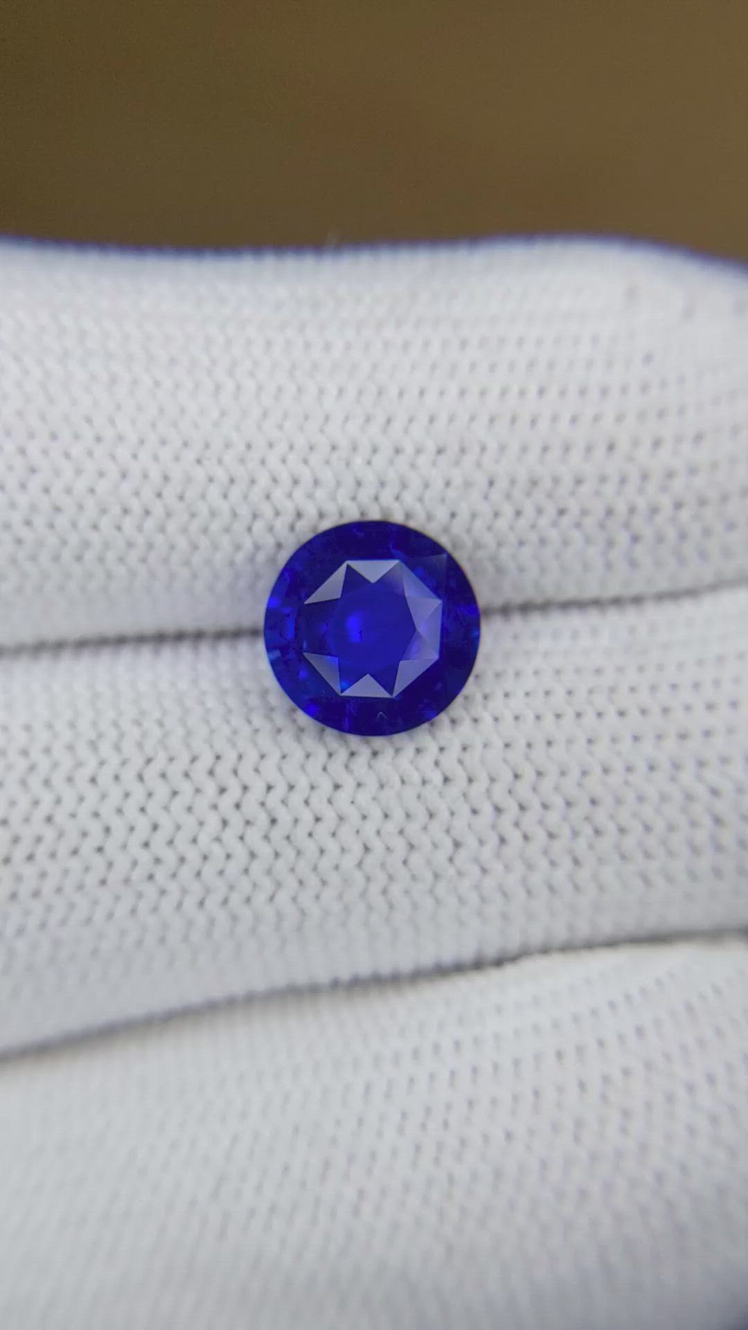 3.01 Ct. Blue Sapphire from Ceylon (Sri Lanka) Size Video