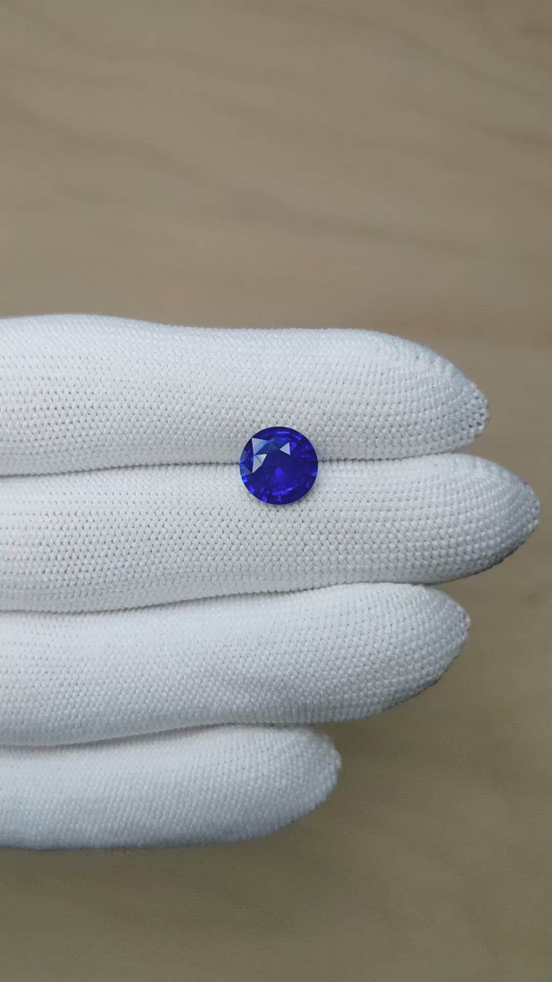 3.01 Ct. Blue Sapphire from Ceylon (Sri Lanka) Size Video