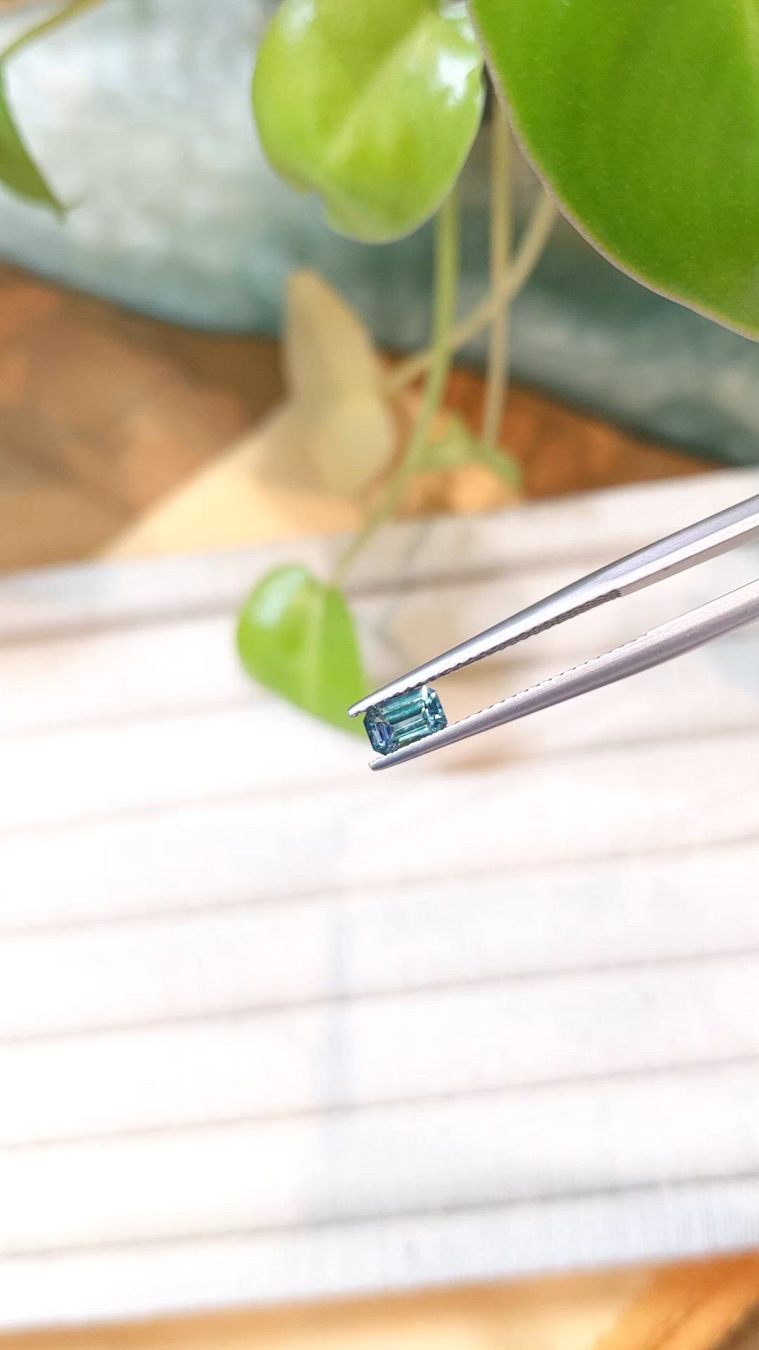 0.50 Ct. Greenish Blue Sapphire from Montana Size Video