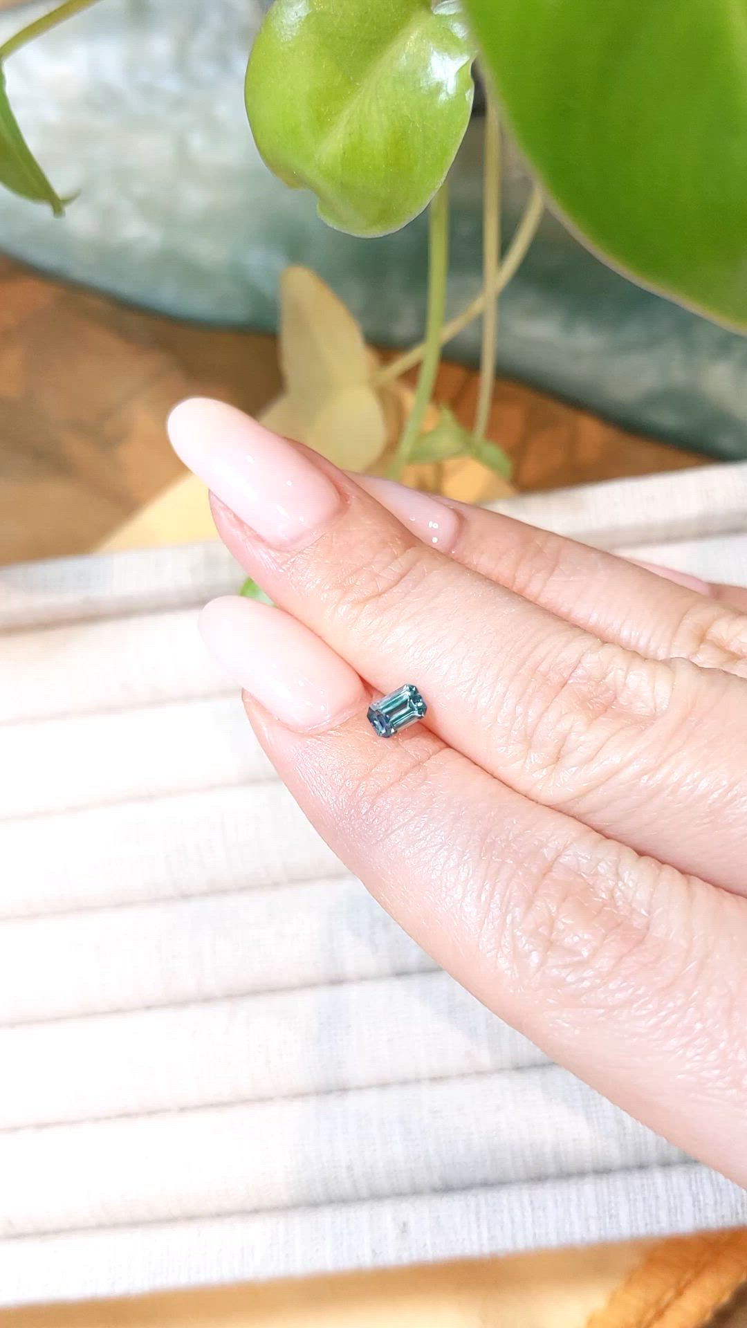 0.50 Ct. Greenish Blue Sapphire from Montana Size Video