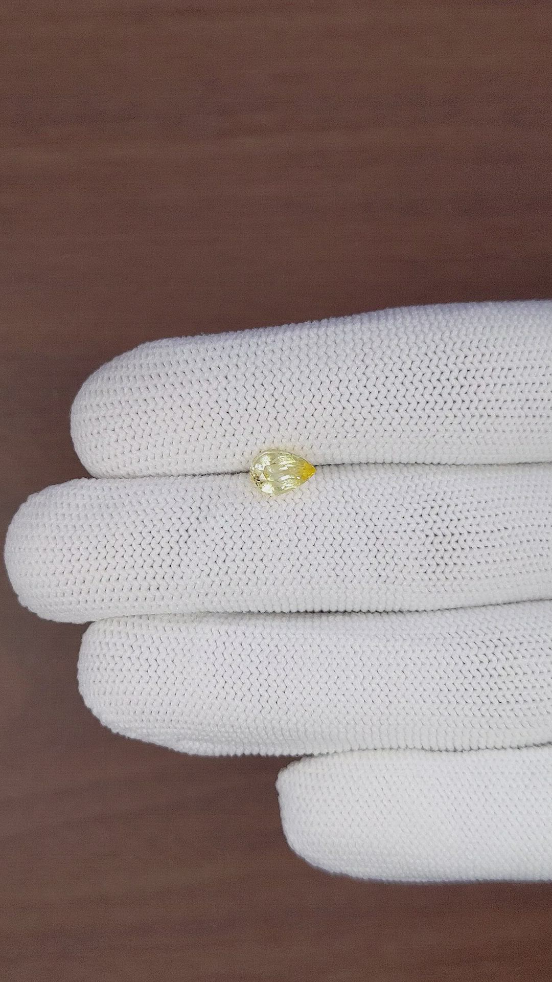 1.16 Ct. Yellow Sapphire from Ceylon (Sri Lanka) Size Video