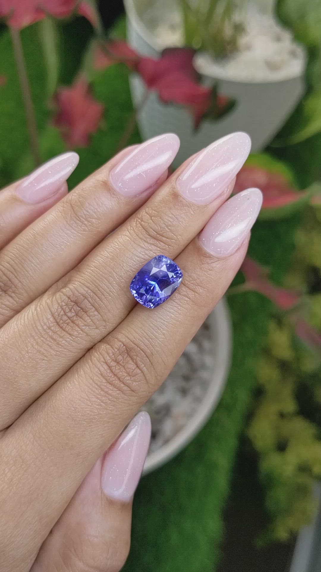 7.04 Ct. Purplish Blue Sapphire from Ceylon (Sri Lanka) Size Video