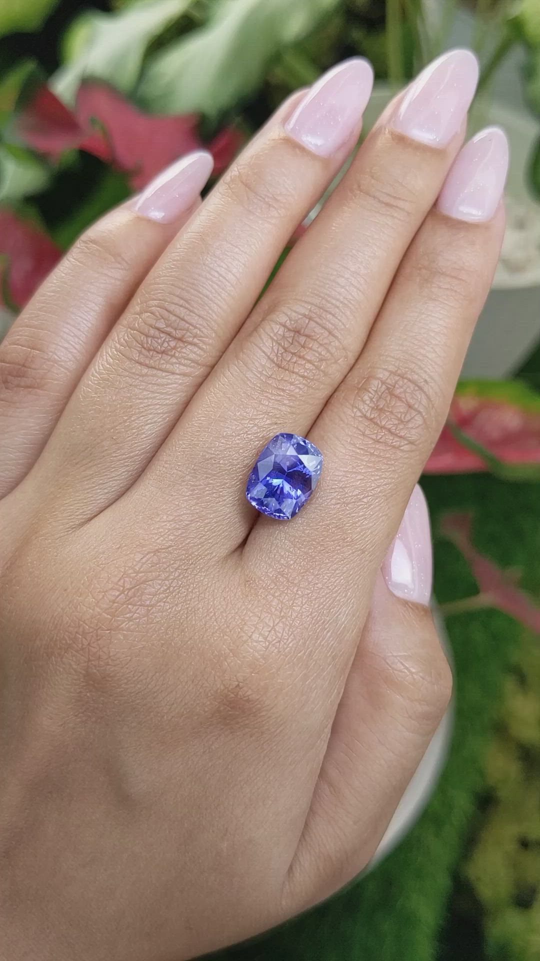 7.04 Ct. Purplish Blue Sapphire from Ceylon (Sri Lanka) Size Video
