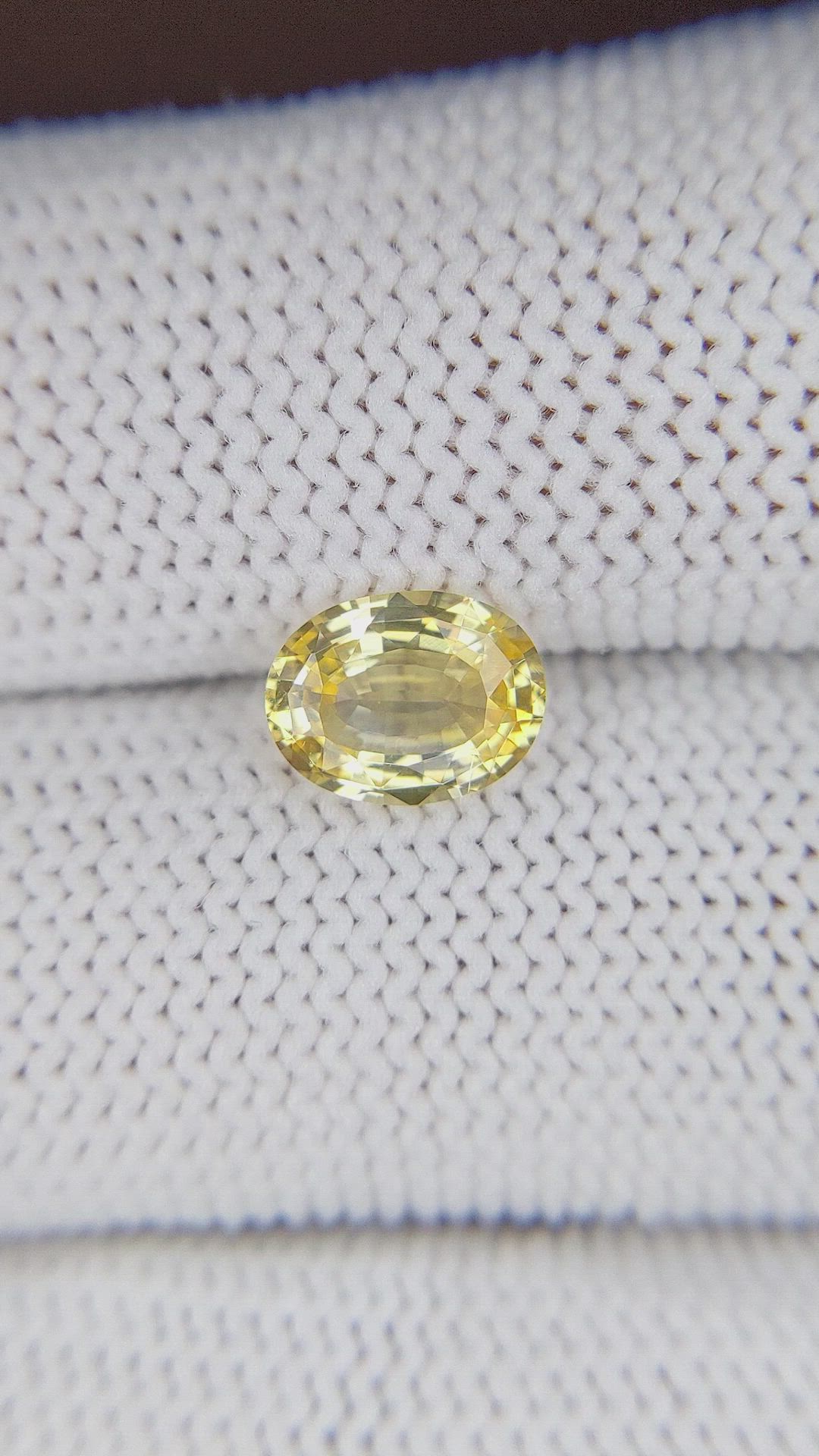 1.66 Ct. Yellow Sapphire from Ceylon (Sri Lanka) Size Video