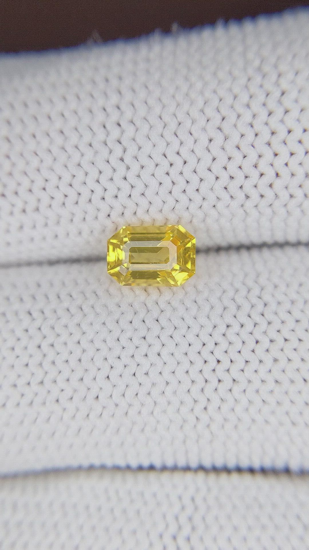1.31 Ct. Yellow Sapphire from Ceylon (Sri Lanka) Size Video