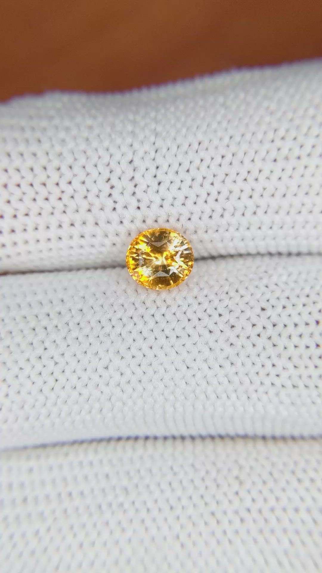 1.19 Ct. Yellowish Orange Sapphire from Ceylon (Sri Lanka) Size Video