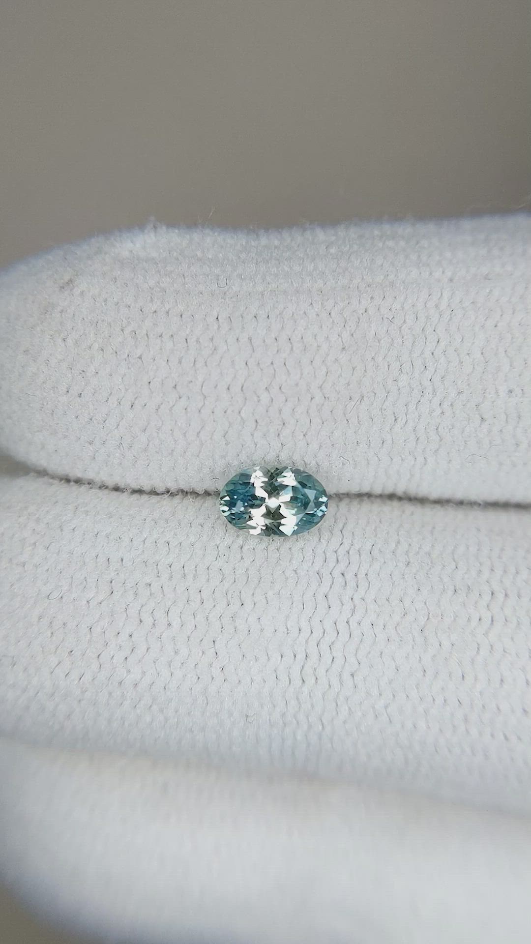 0.43 Ct. Bi Color Sapphire from Montana Size Video