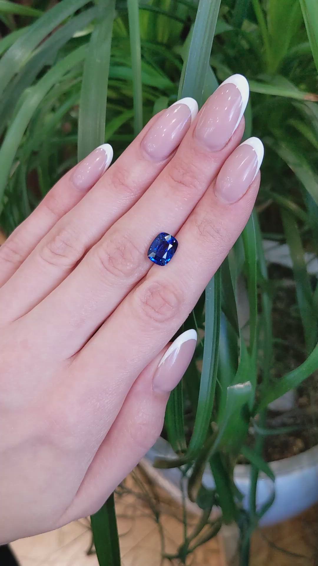 3.74 Ct. Blue Sapphire from Ceylon (Sri Lanka) Size Video
