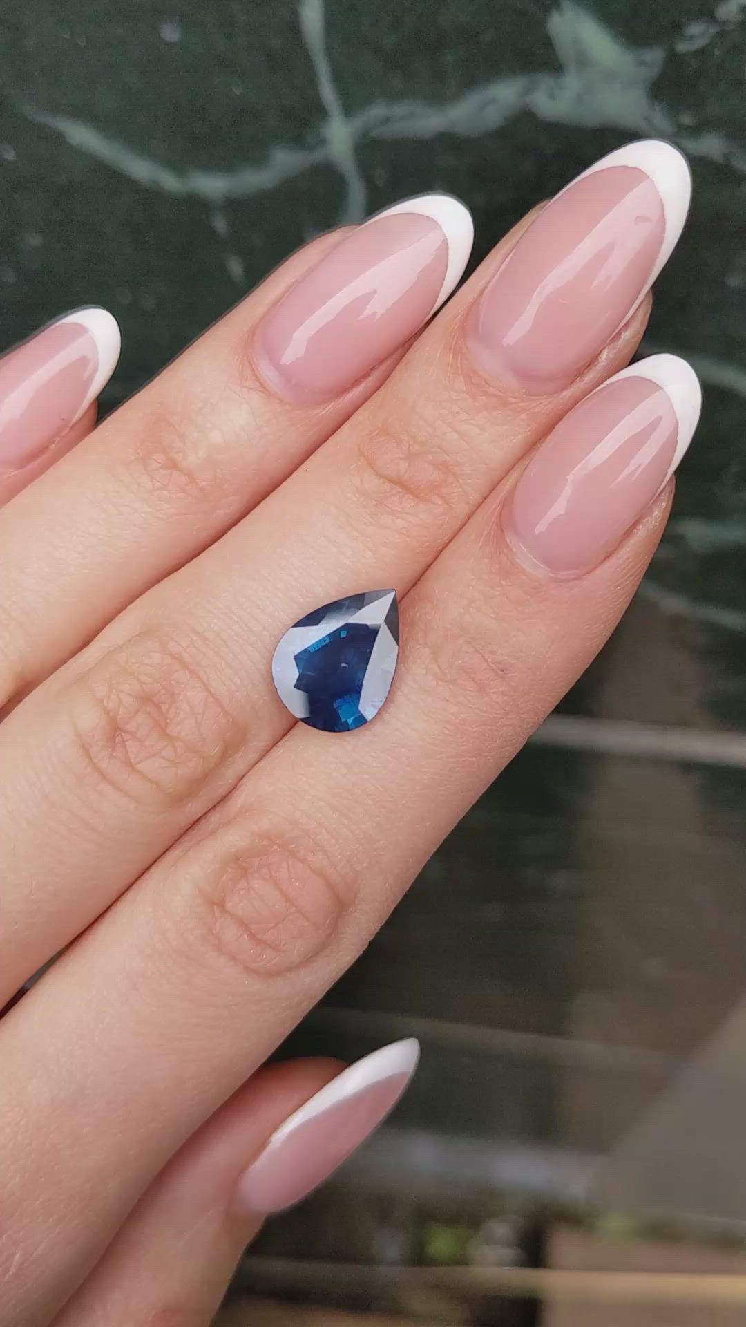 5.85 Ct. Blue Sapphire from Ceylon (Sri Lanka) Size Video