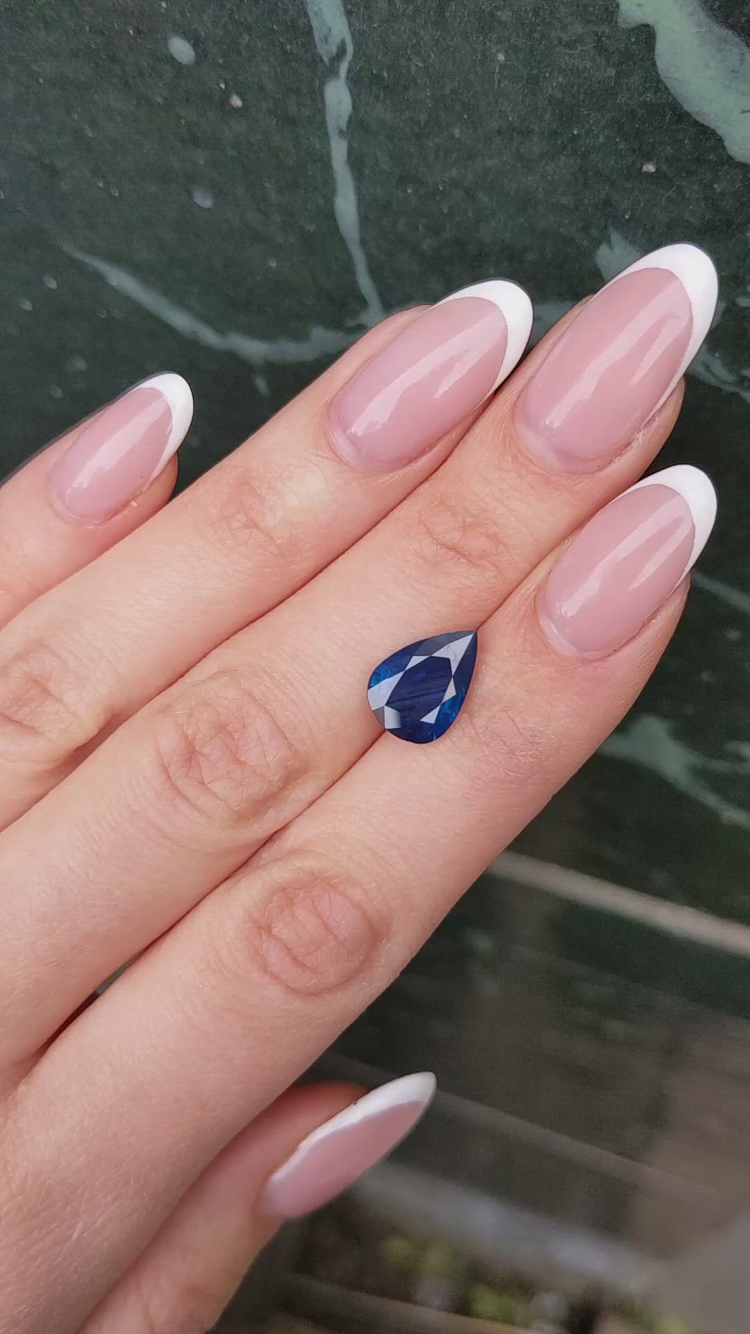 3.95 Ct. Blue Sapphire from Ceylon (Sri Lanka) Size Video