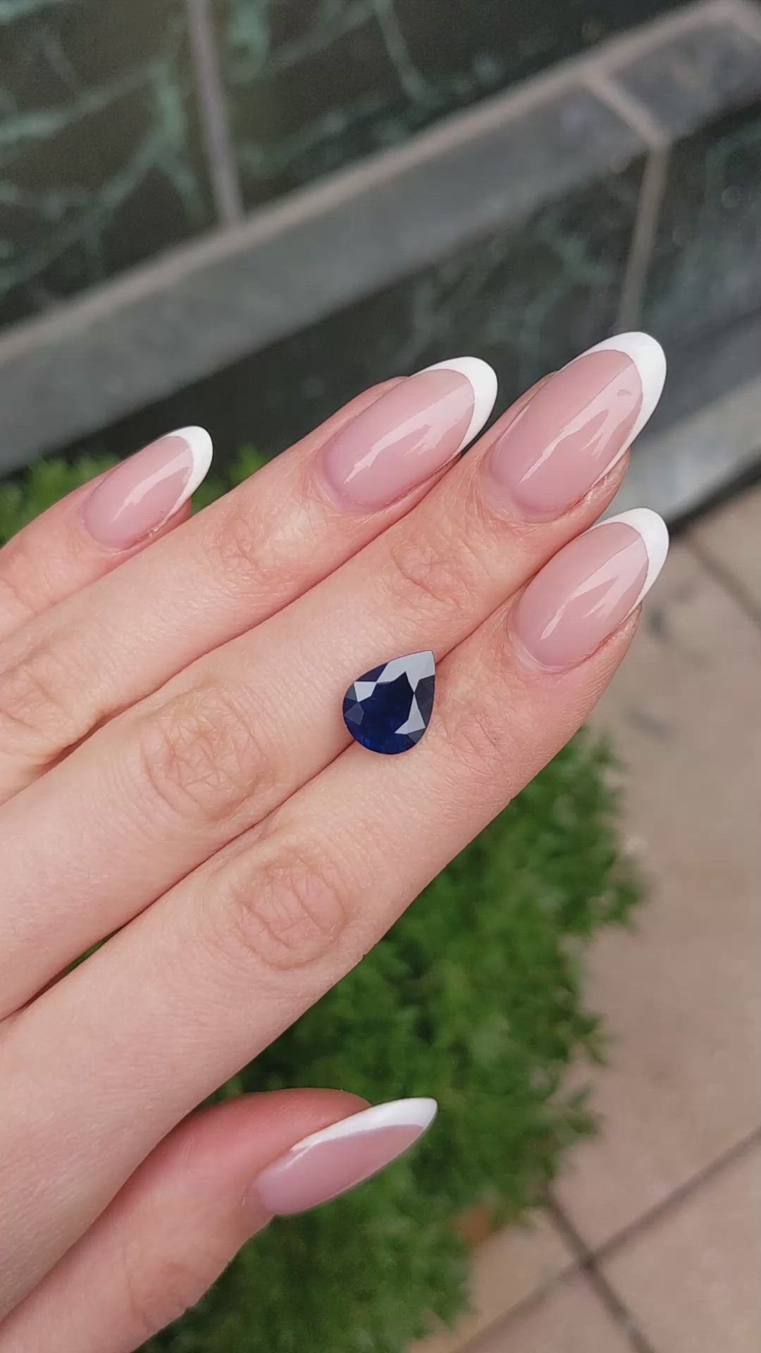 4.69 Ct. Blue Sapphire from Ceylon (Sri Lanka) Size Video