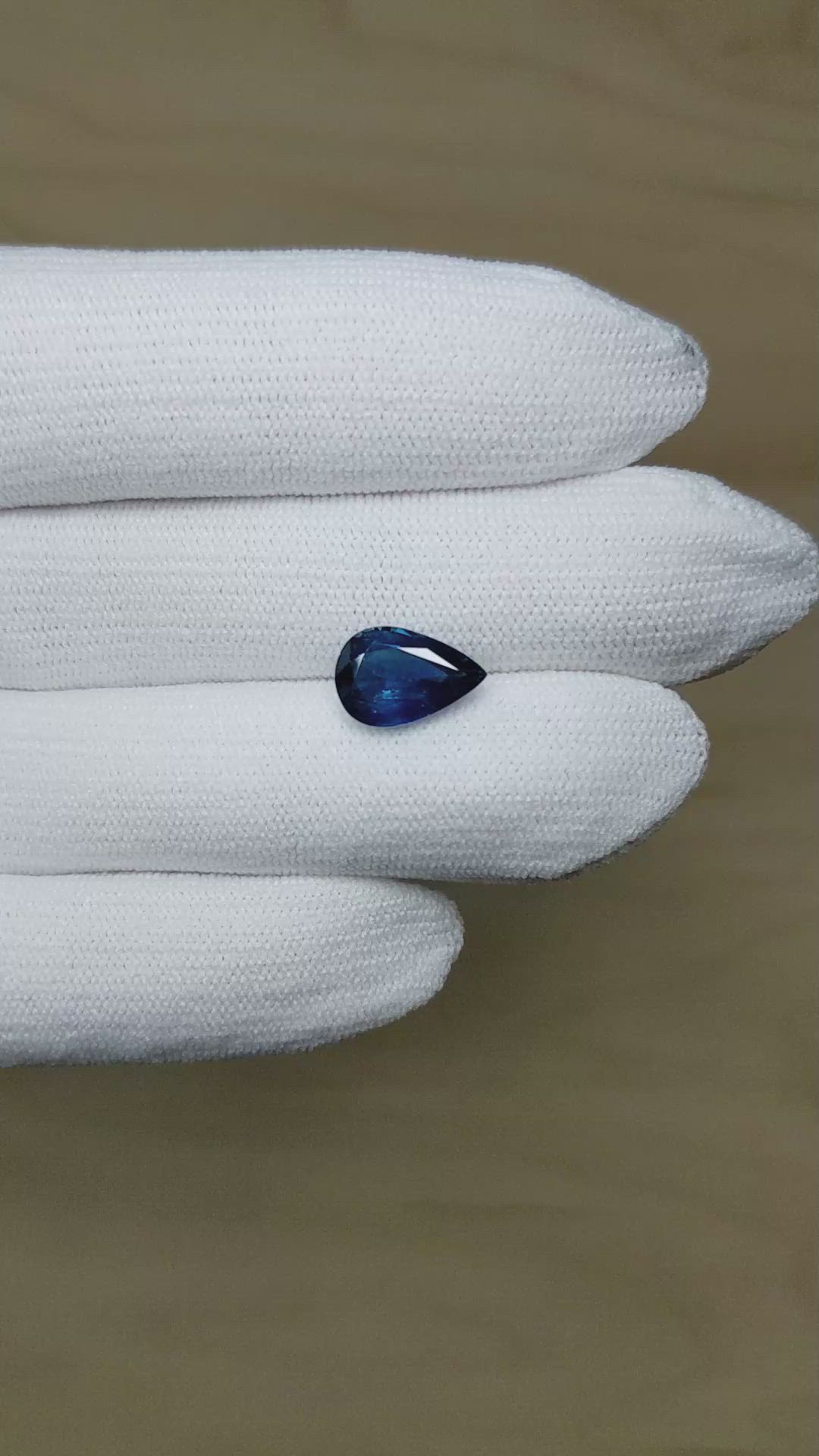 3.22 Ct. Blue Sapphire from Ceylon (Sri Lanka) Size Video
