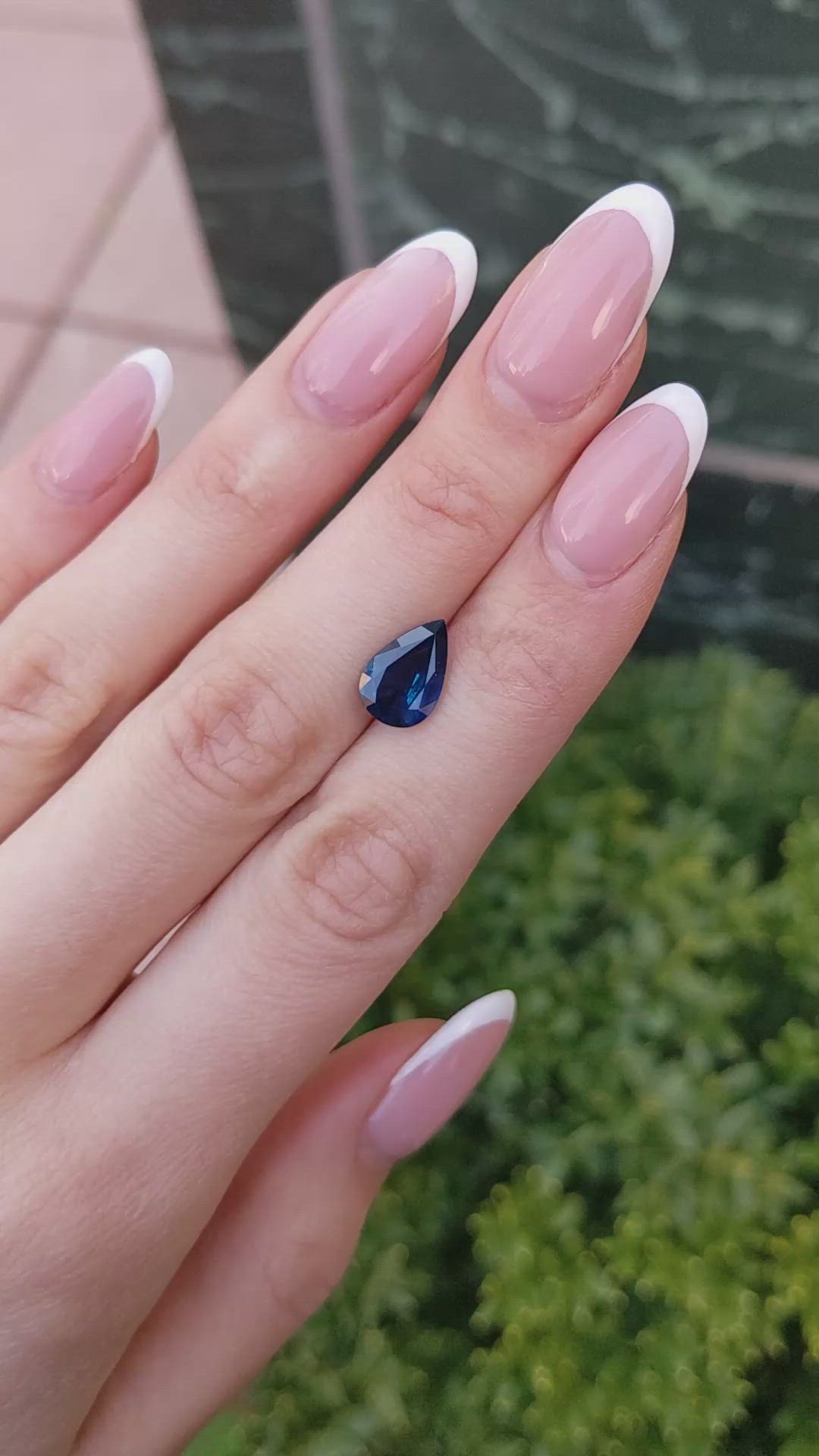 3.22 Ct. Blue Sapphire from Ceylon (Sri Lanka) Size Video