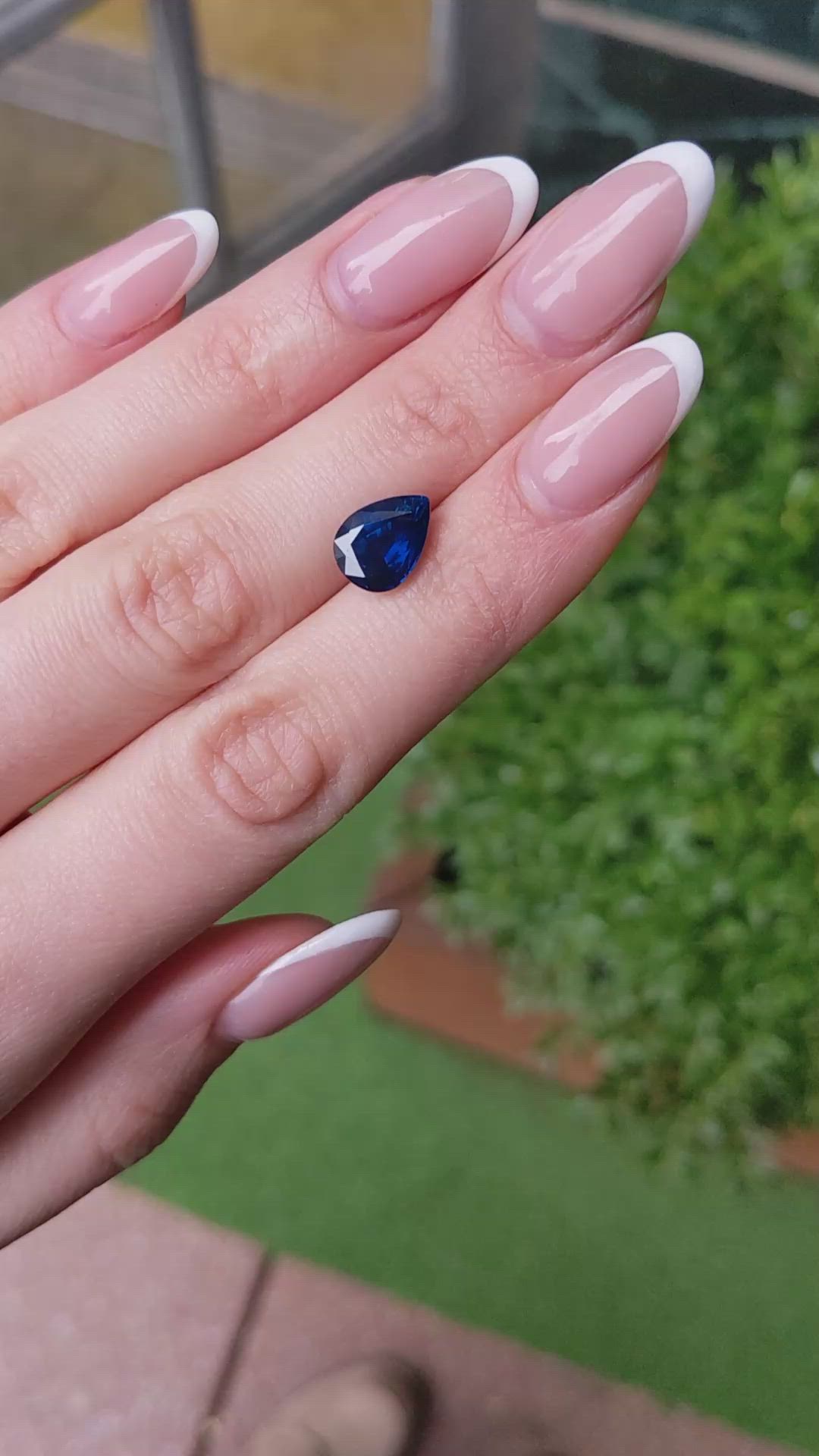 3.83 Ct. Blue Sapphire from Ceylon (Sri Lanka) Size Video