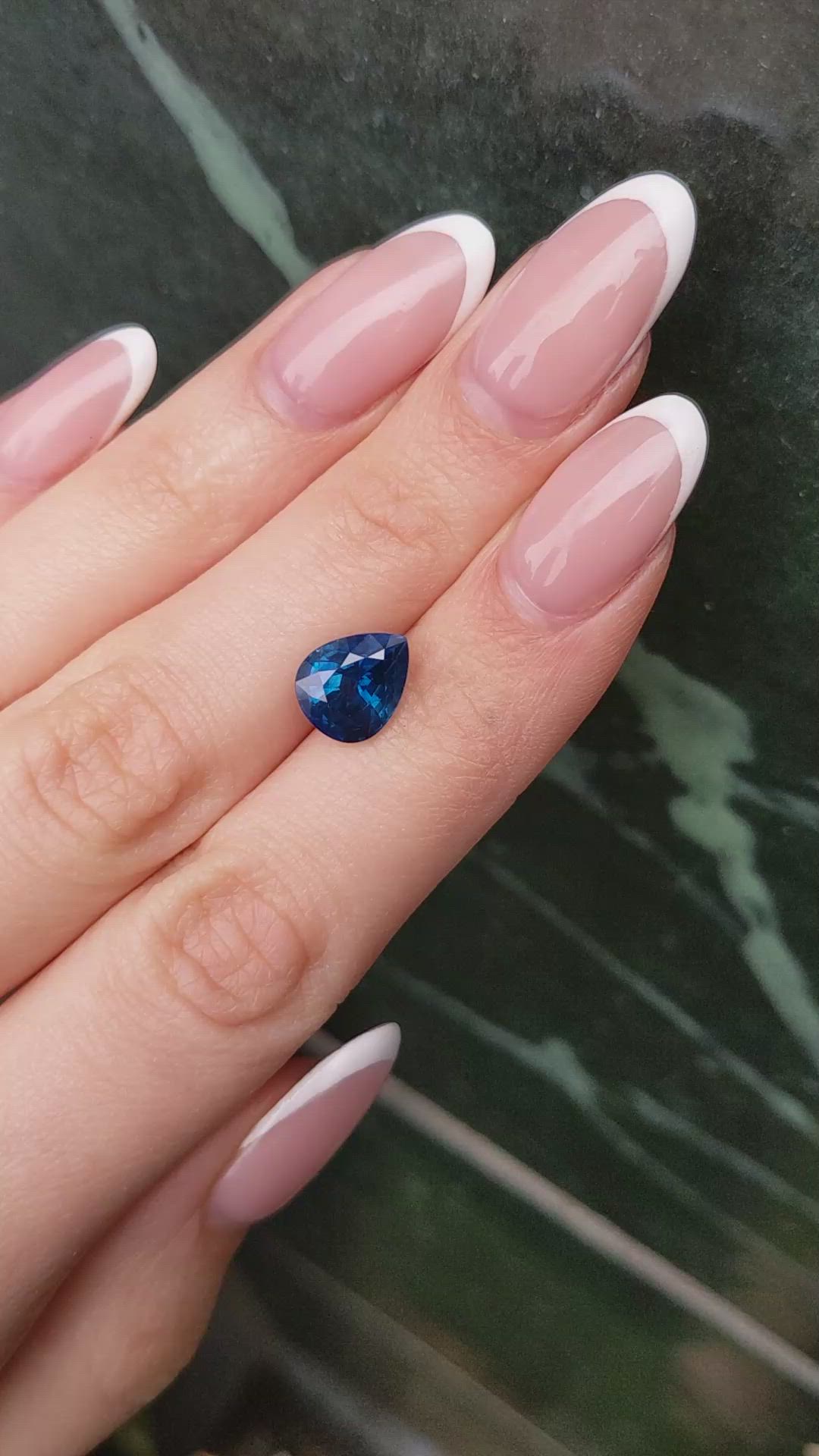 4.26 Ct. Blue Sapphire from Ceylon (Sri Lanka) Size Video