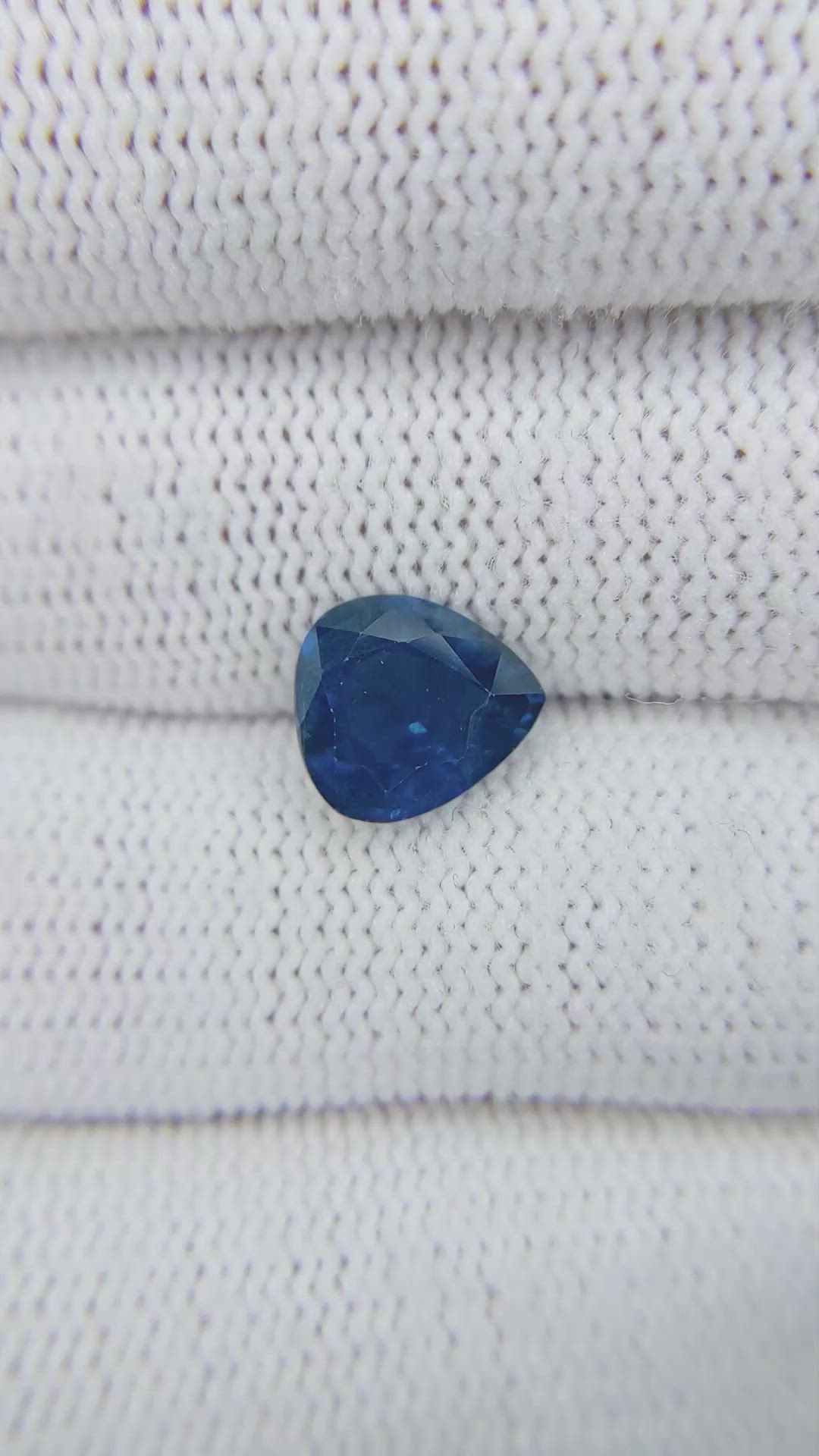 2.70 Ct. Blue Sapphire from Ceylon (Sri Lanka) Size Video
