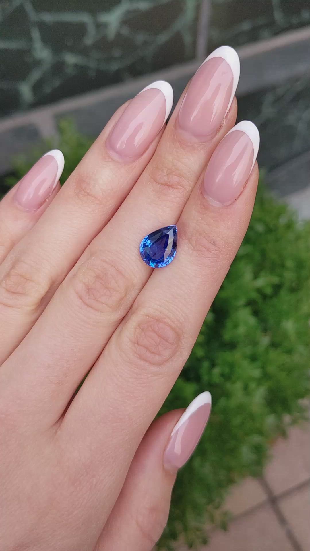 4.59 Ct. Blue Sapphire from Ceylon (Sri Lanka) Size Video