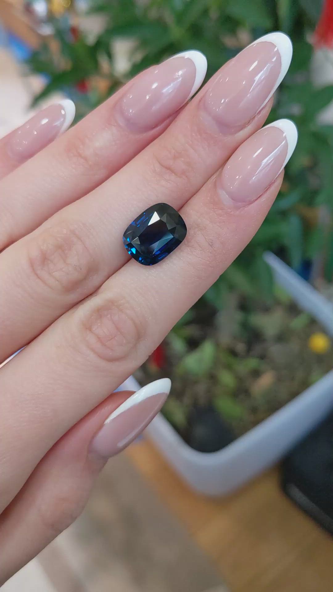 8.04 Ct. Blue Sapphire from Ceylon (Sri Lanka) Size Video