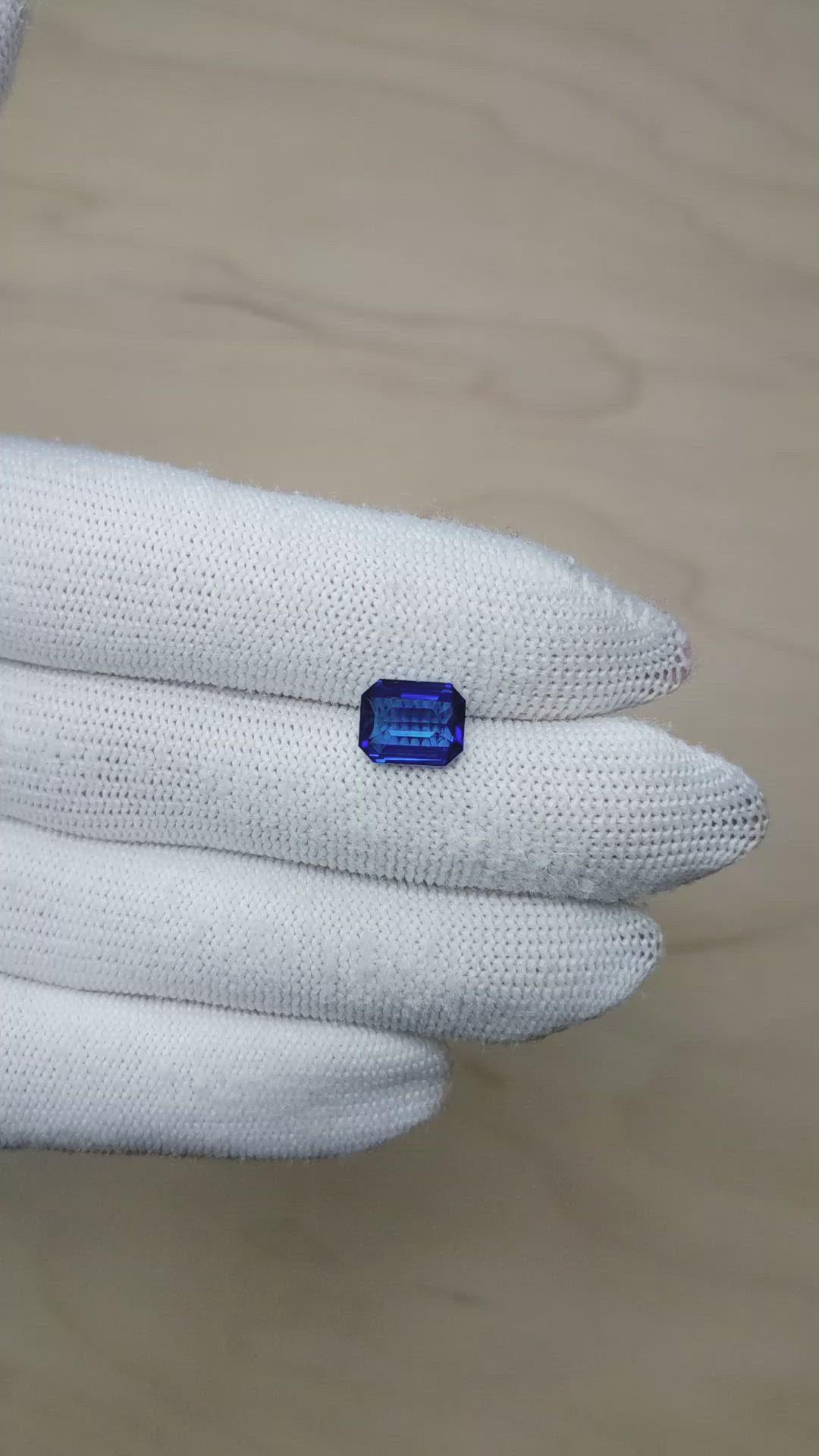 3.10 Ct. Blue Sapphire from Ceylon (Sri Lanka) Size Video