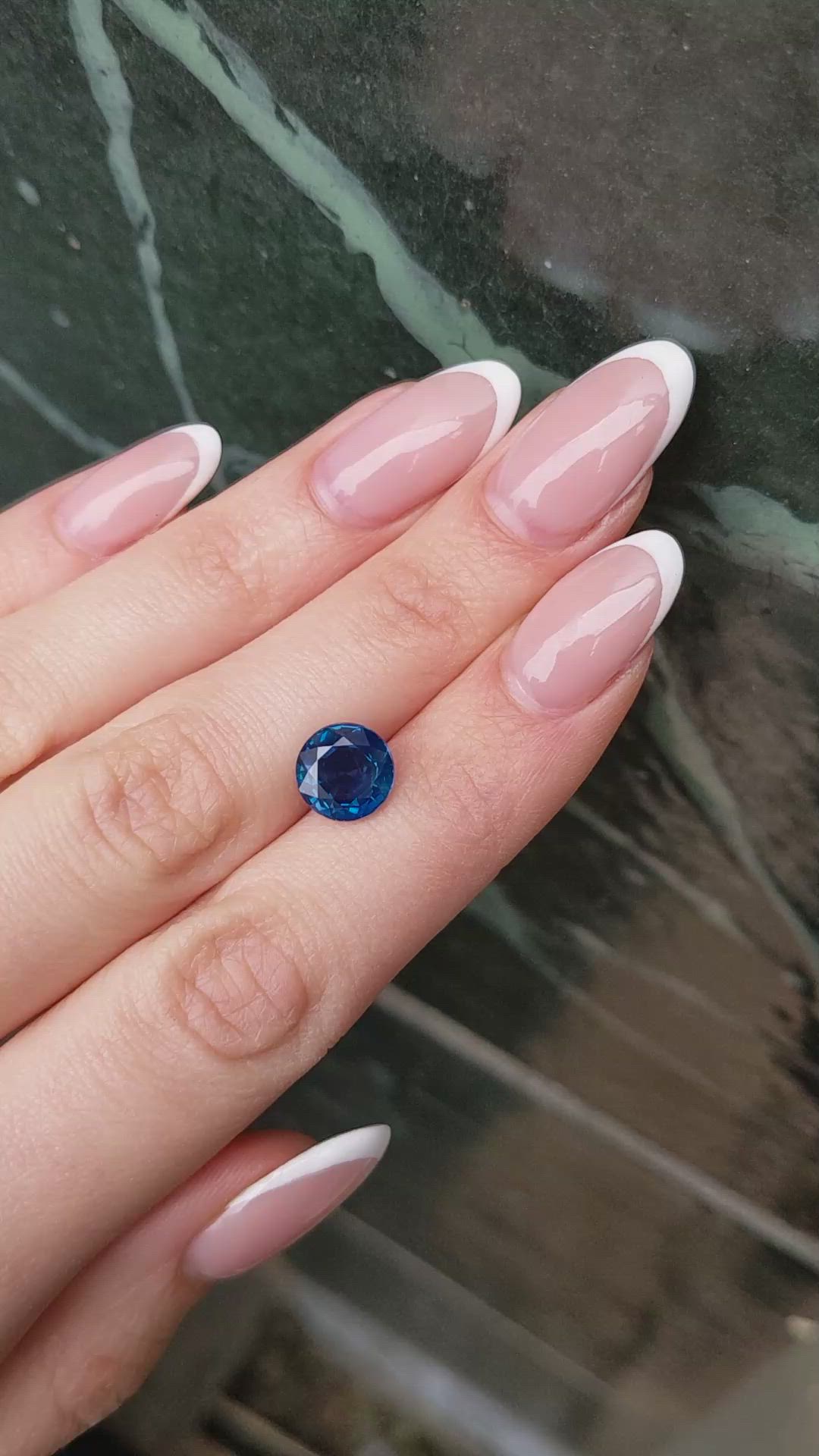 3.91 Ct. Blue Sapphire from Ceylon (Sri Lanka) Size Video