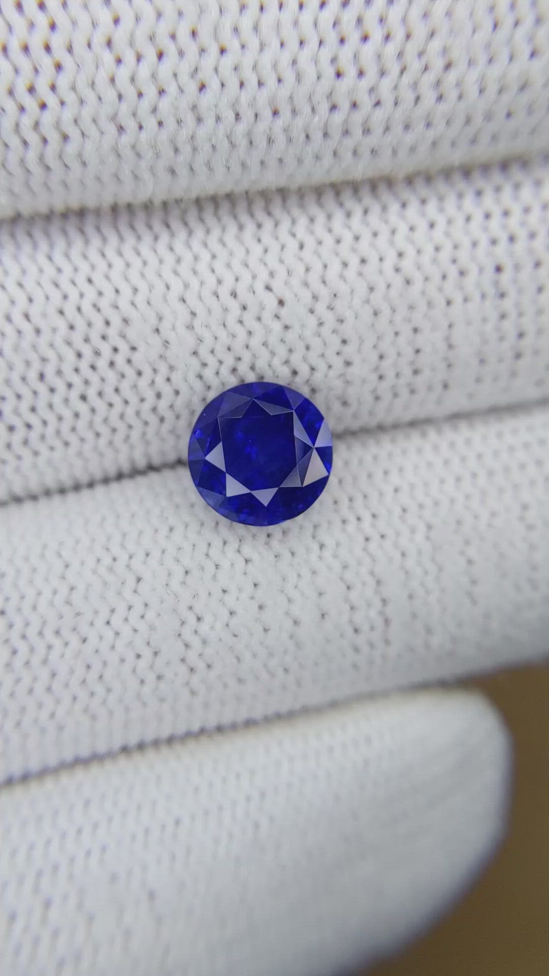 3.06 Ct. Blue Sapphire from Ceylon (Sri Lanka) Size Video