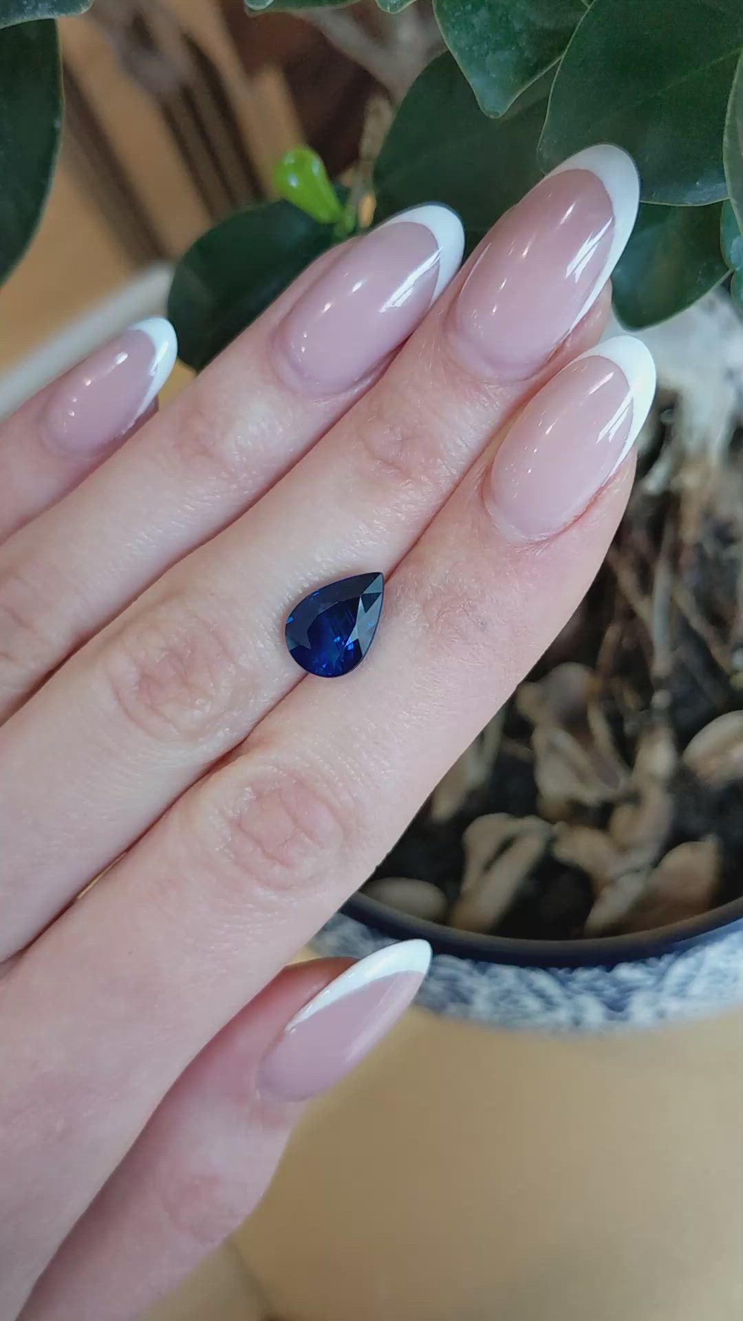 5.08 Ct. Blue Sapphire from Ceylon (Sri Lanka) Size Video