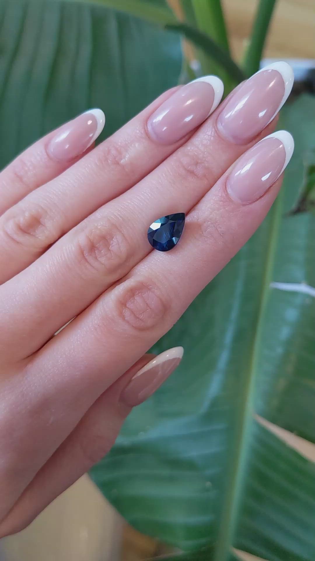 5.08 Ct. Blue Sapphire from Ceylon (Sri Lanka) Size Video