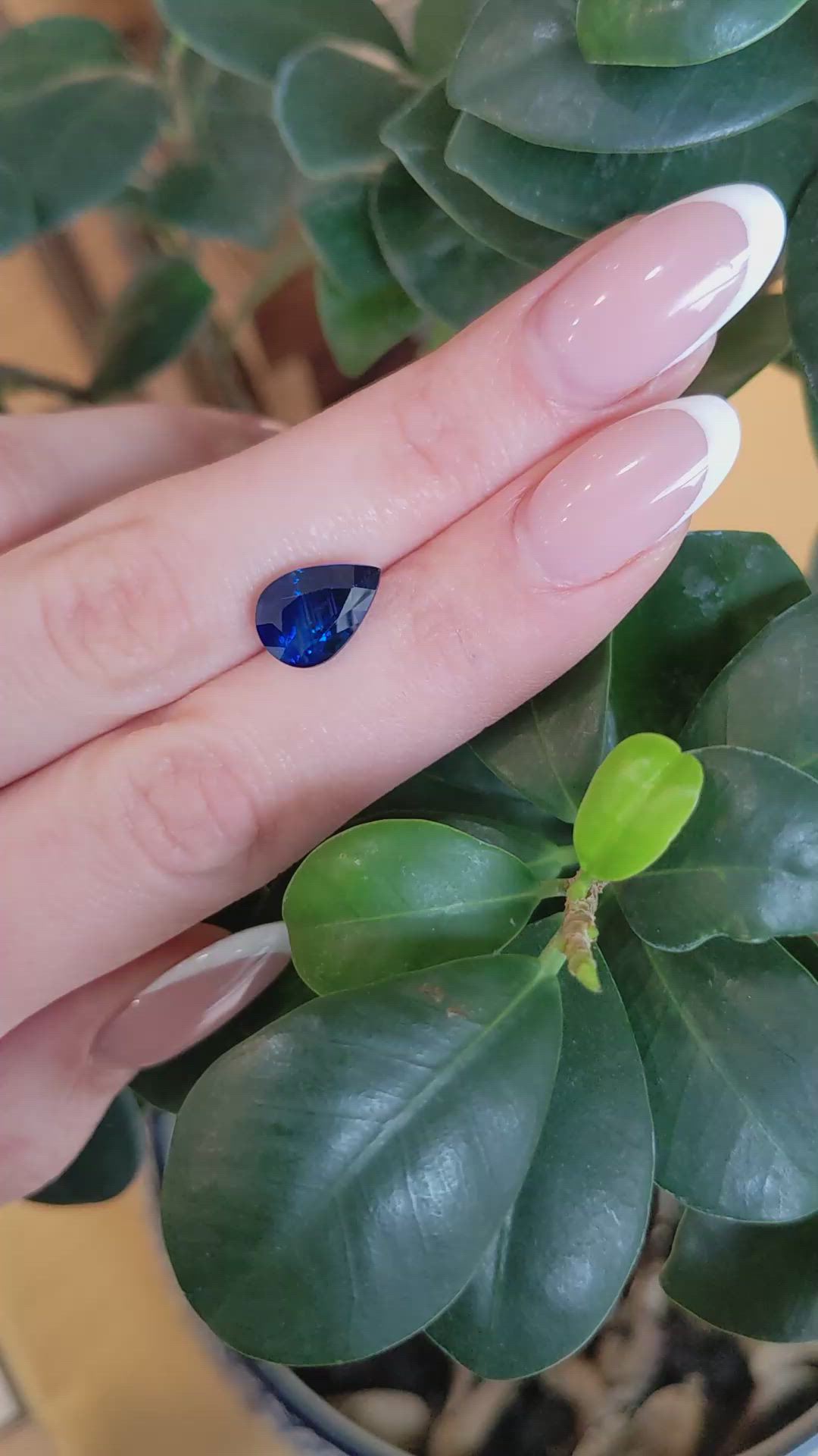 5.08 Ct. Blue Sapphire from Ceylon (Sri Lanka) Size Video