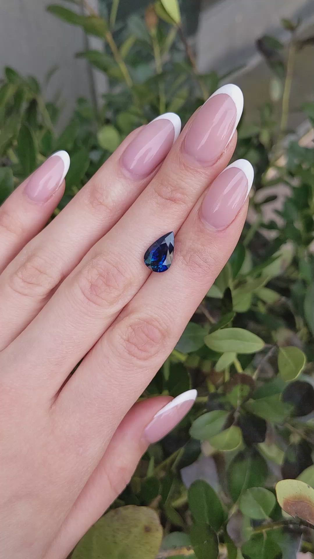 4.27 Ct. Blue Sapphire from Ceylon (Sri Lanka) Size Video