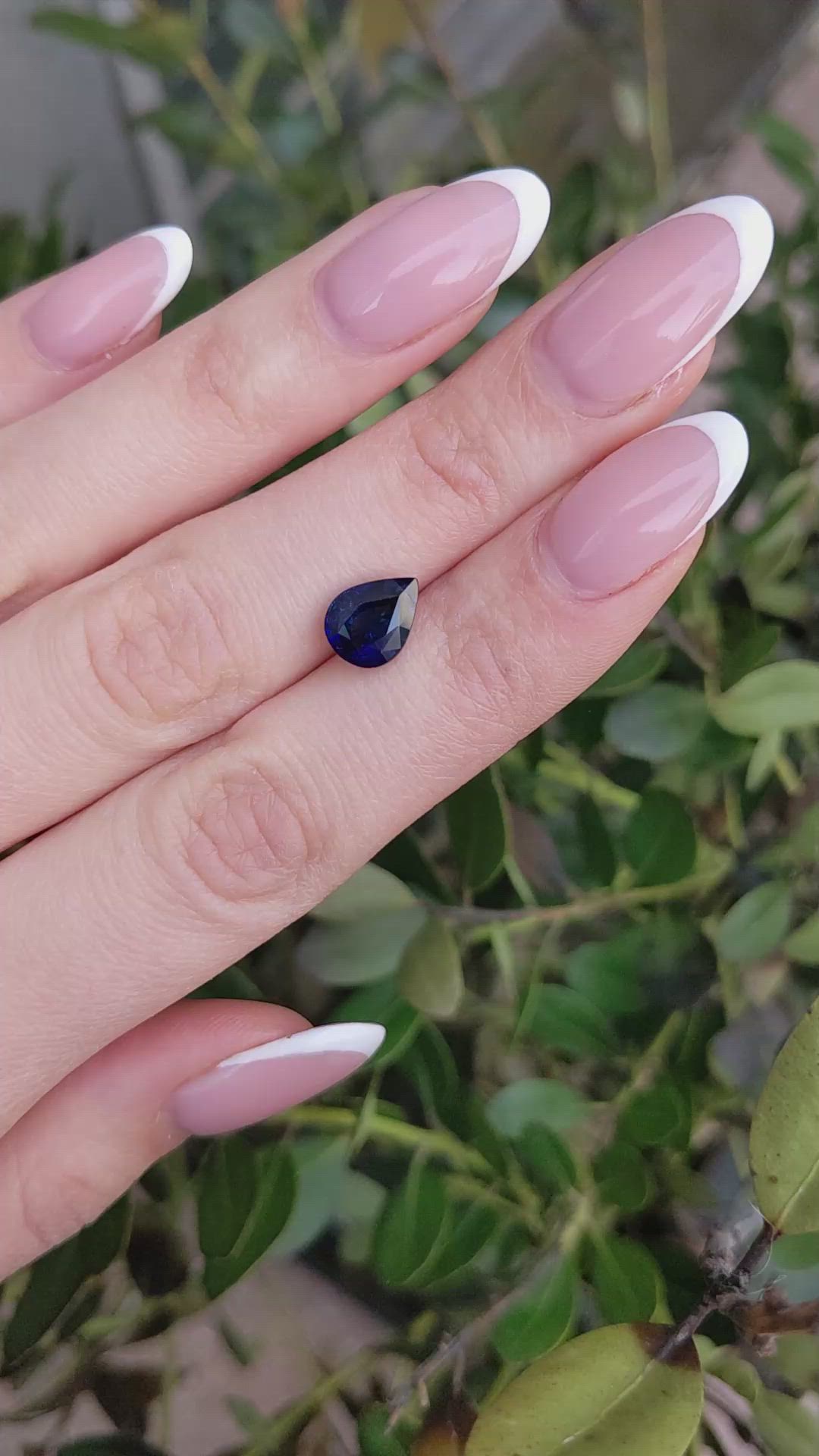 3.11 Ct. Blue Sapphire from Ceylon (Sri Lanka) Size Video