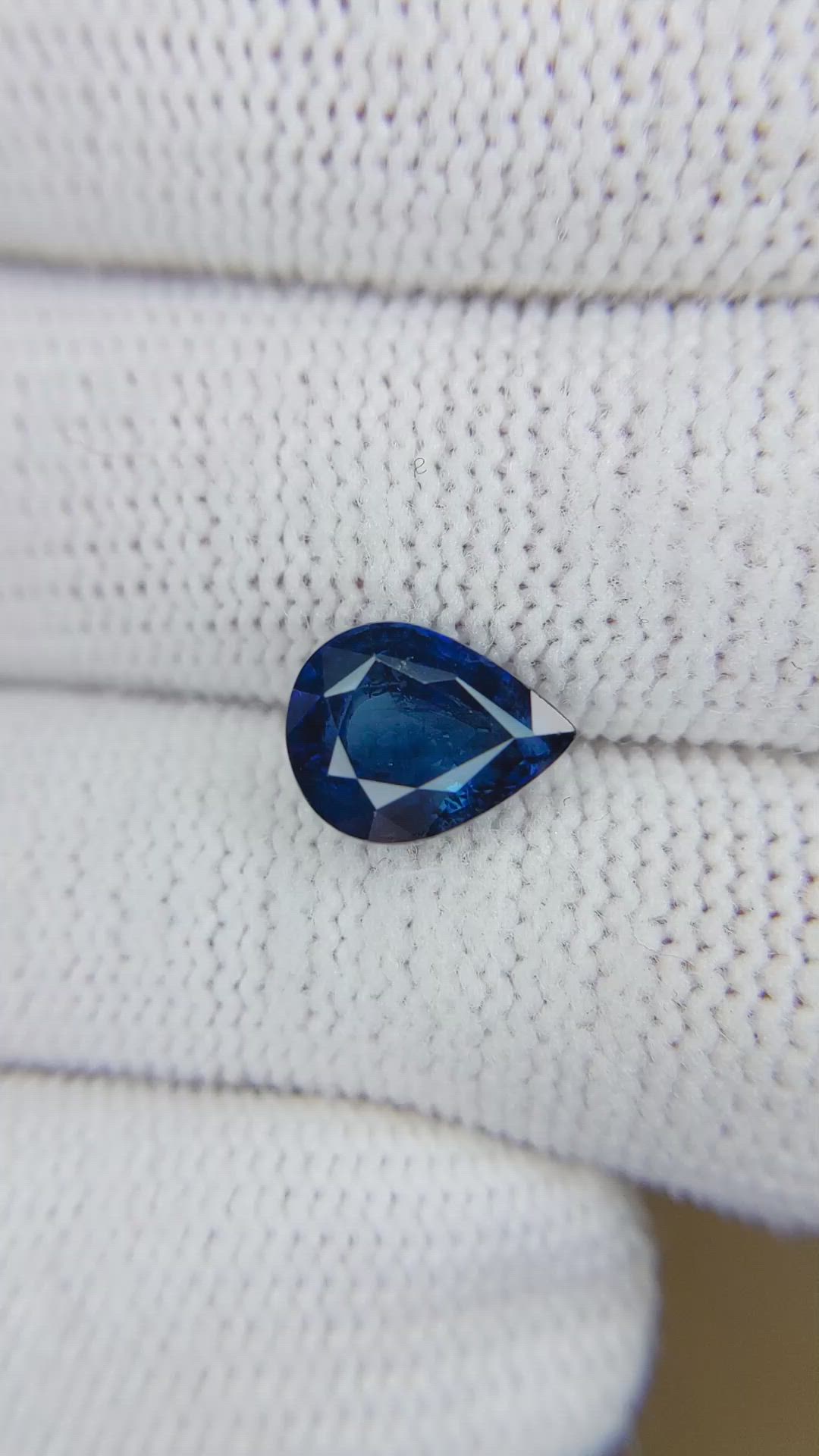 3.11 Ct. Blue Sapphire from Ceylon (Sri Lanka) Size Video
