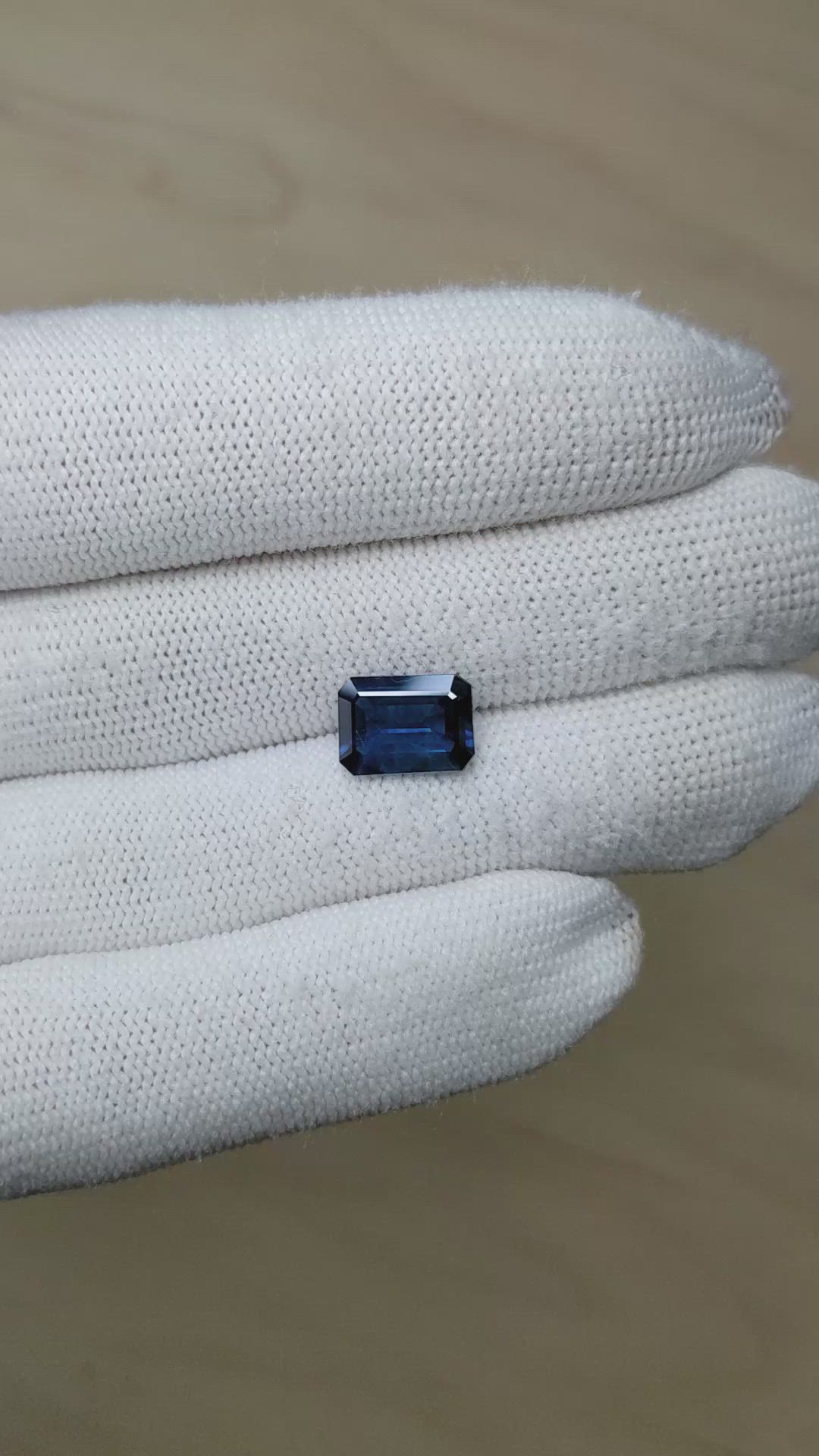 3.52 Ct. Blue Sapphire from Ceylon (Sri Lanka) Size Video