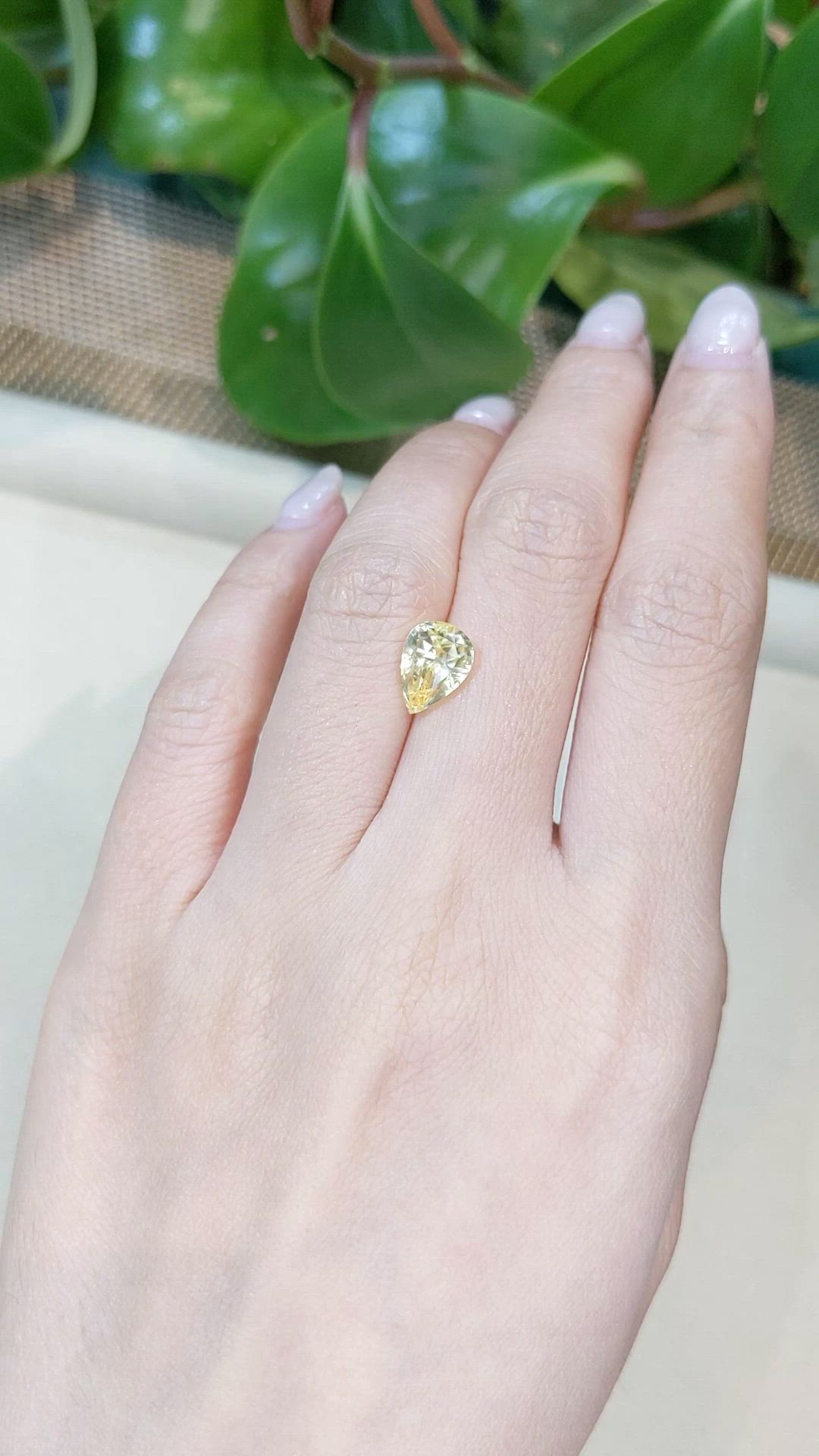 3.39 Ct. Yellow Sapphire from Ceylon (Sri Lanka) Size Video