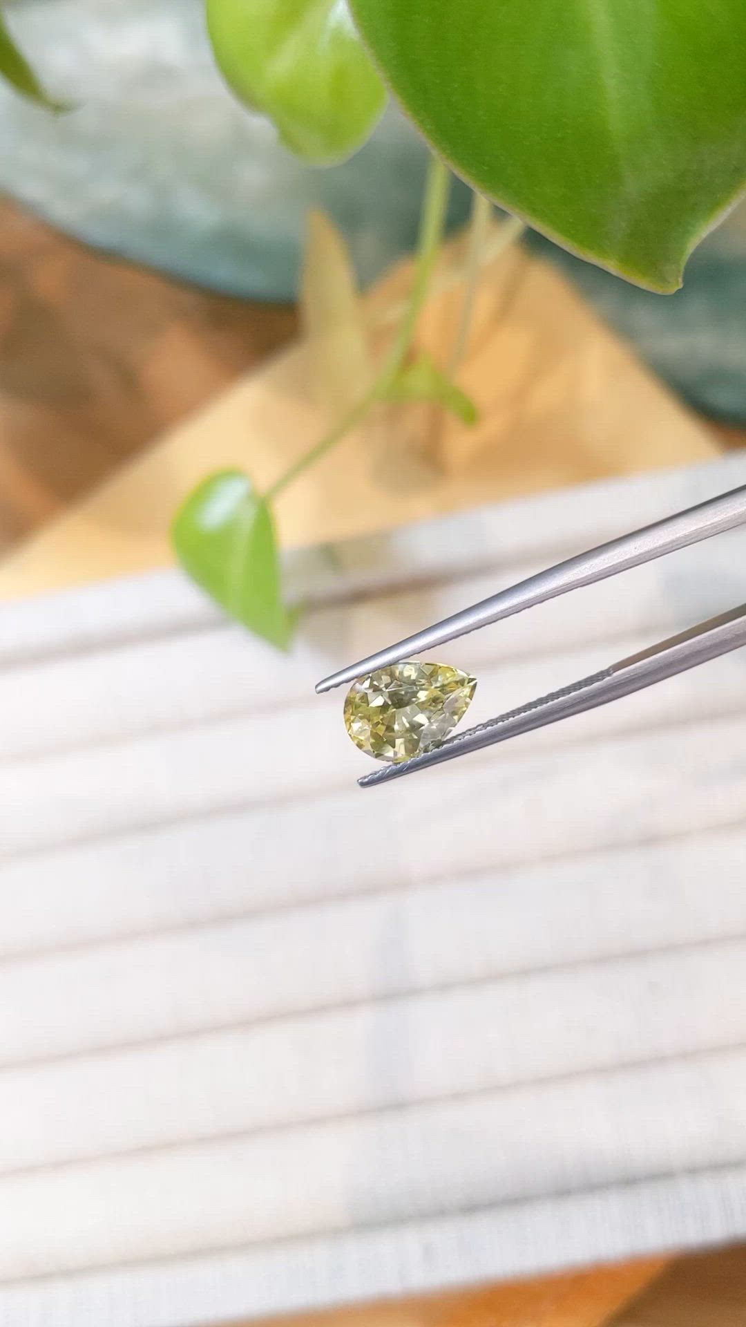 2.75 Ct. Yellow Sapphire from Ceylon (Sri Lanka) Size Video