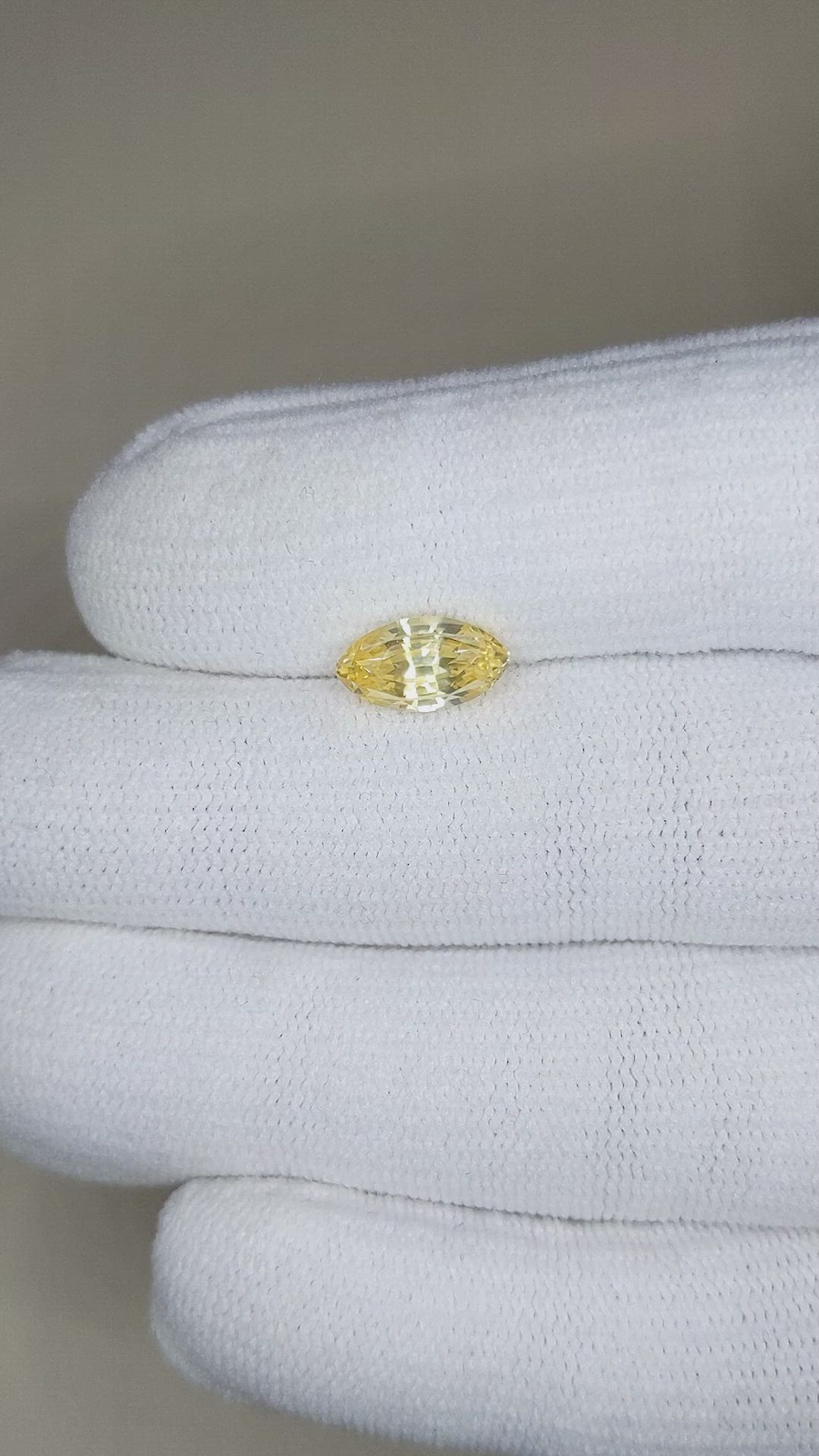 2.33 Ct. Yellow Sapphire from Ceylon (Sri Lanka) Size Video