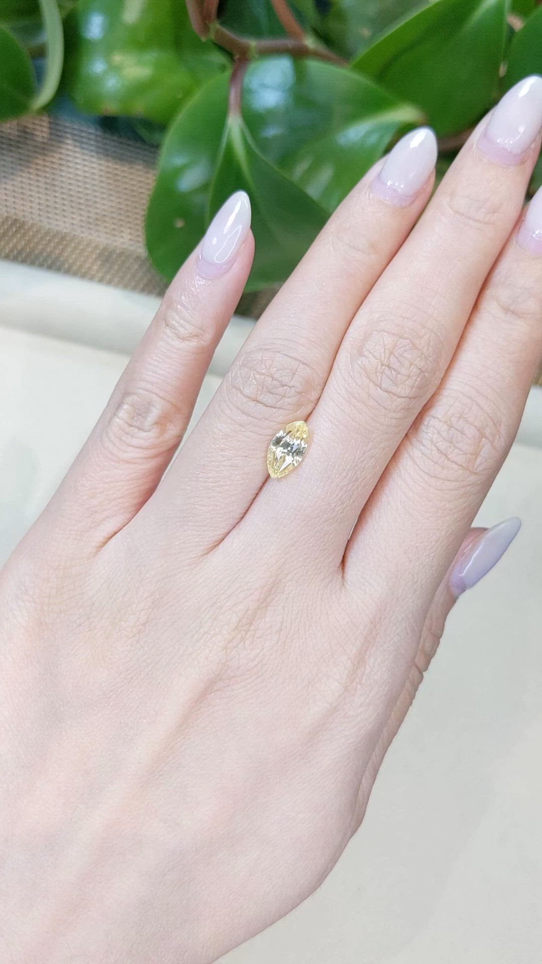 2.08 Ct. Yellow Sapphire from Ceylon (Sri Lanka) Size Video