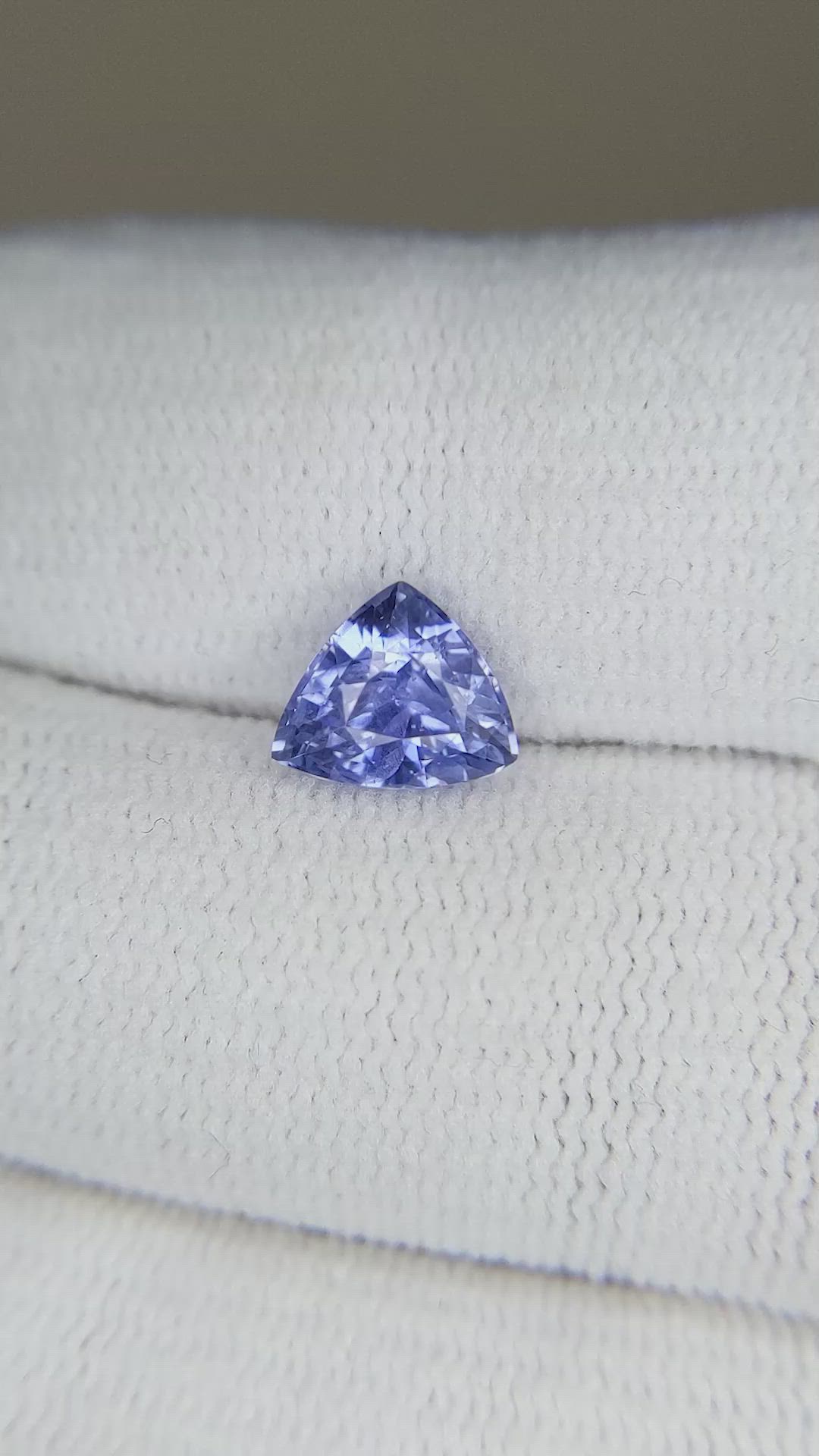 1.78 Ct. Blue Sapphire from Ceylon (Sri Lanka) Size Video