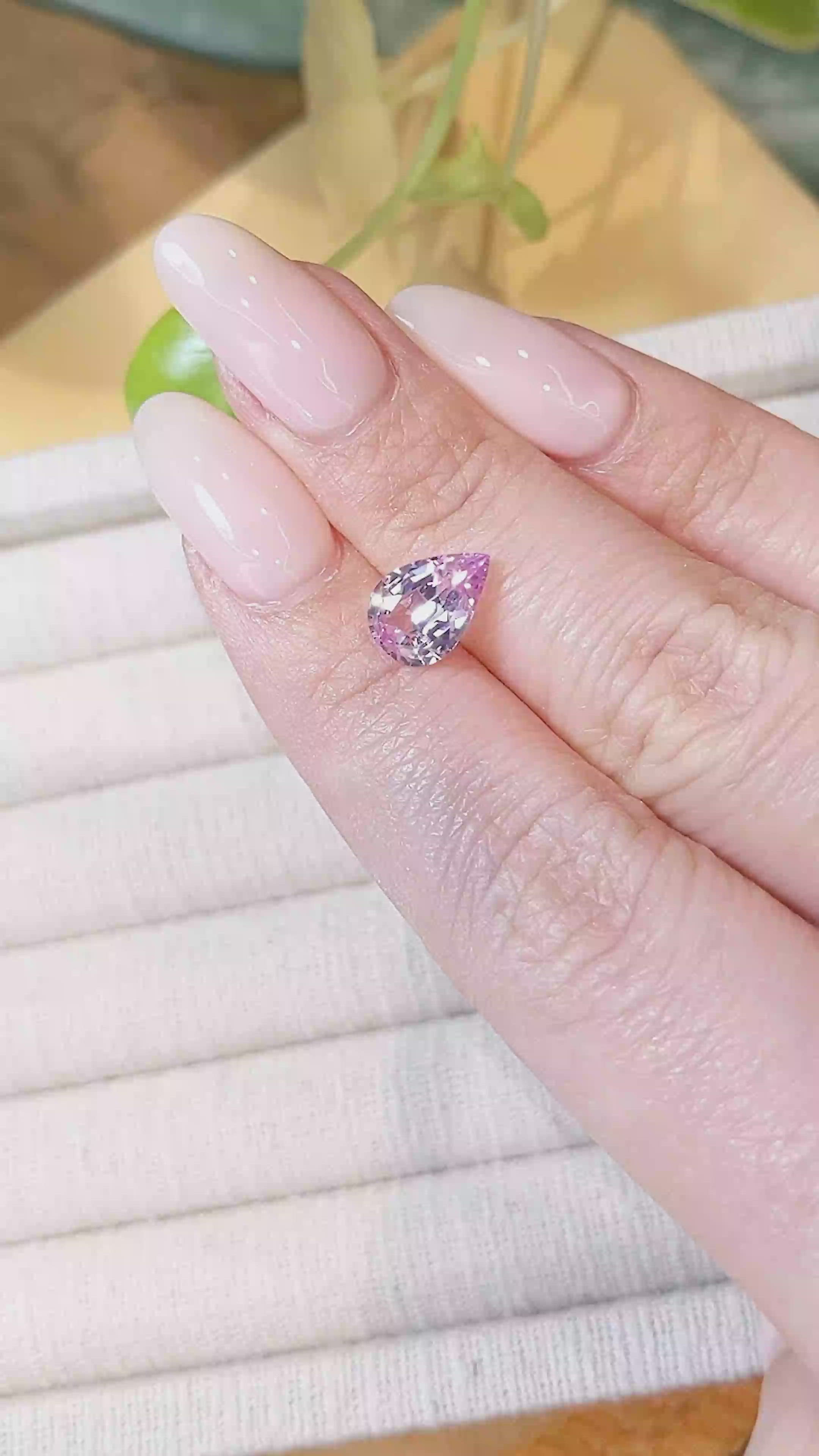2.34 Ct. Pink Sapphire from Ceylon (Sri Lanka) Size Video