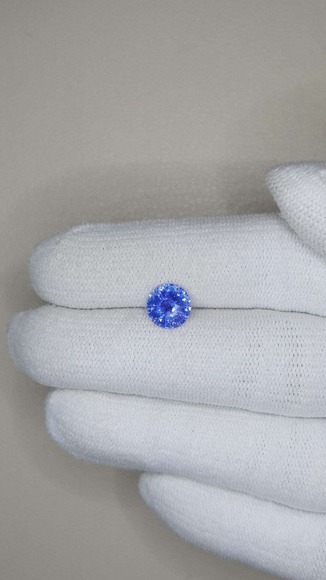 1.53 Ct. Blue Sapphire from Ceylon (Sri Lanka) Size Video