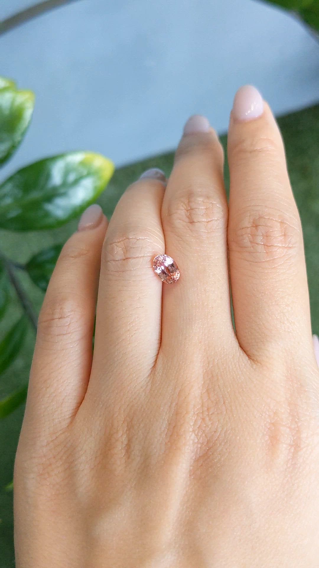 1.45 Ct. Padparadscha Sapphire from Ceylon (Sri Lanka) Size Video