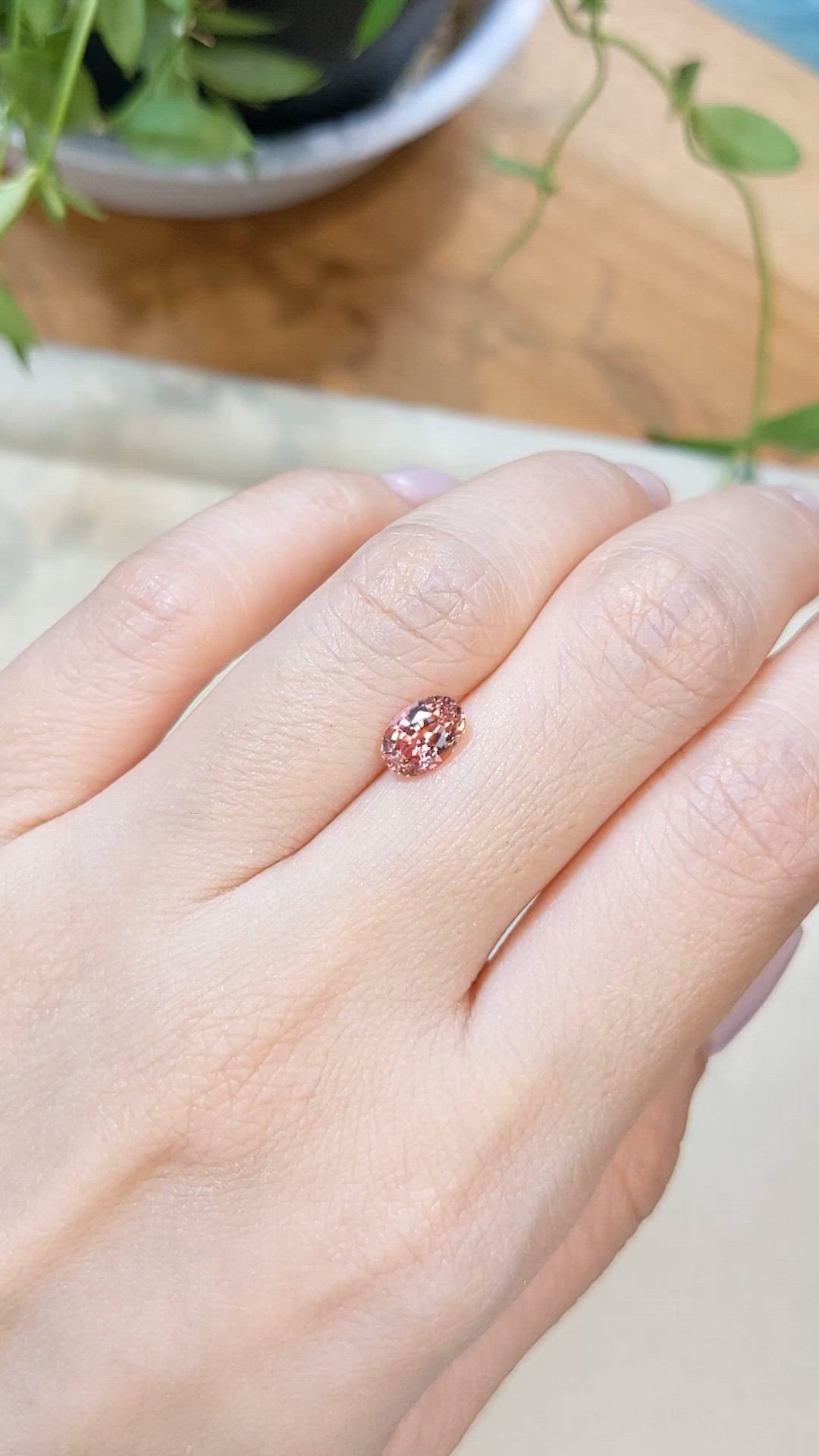 1.45 Ct. Padparadscha Sapphire from Ceylon (Sri Lanka) Size Video