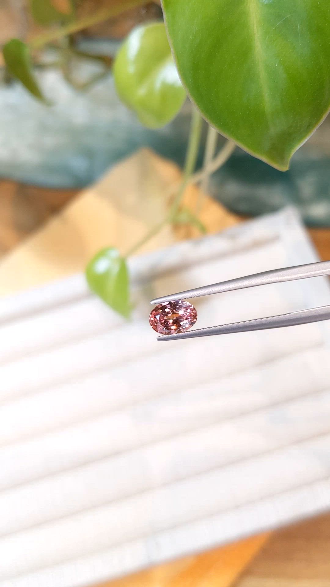 1.45 Ct. Padparadscha Sapphire from Ceylon (Sri Lanka) Size Video