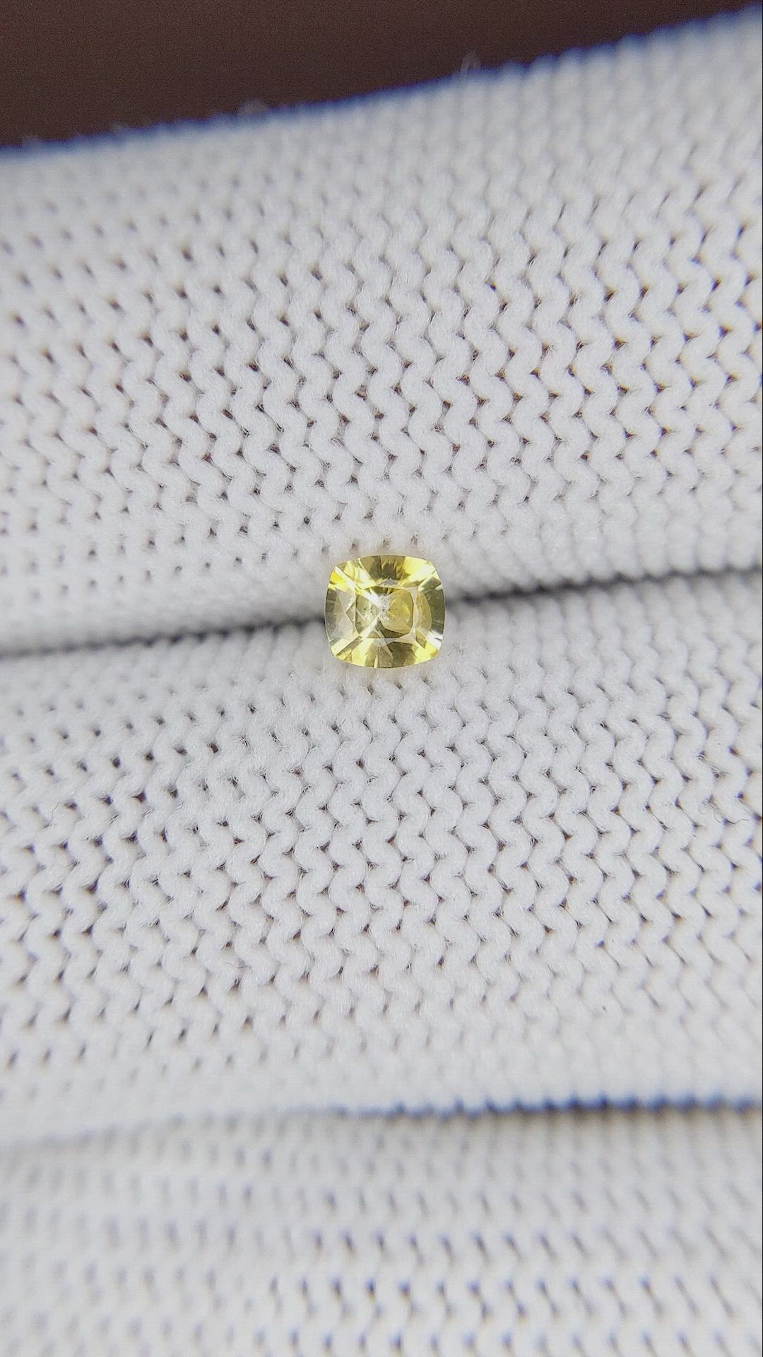 0.29 Ct. Yellow Sapphire from Ceylon (Sri Lanka) Size Video