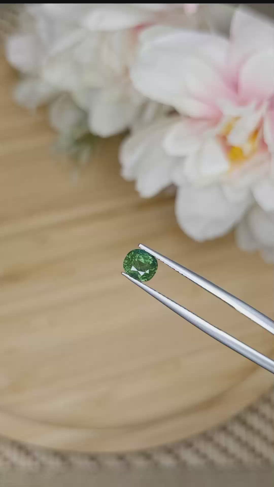 0.91 Ct. Green Sapphire from Ceylon (Sri Lanka) Size Video