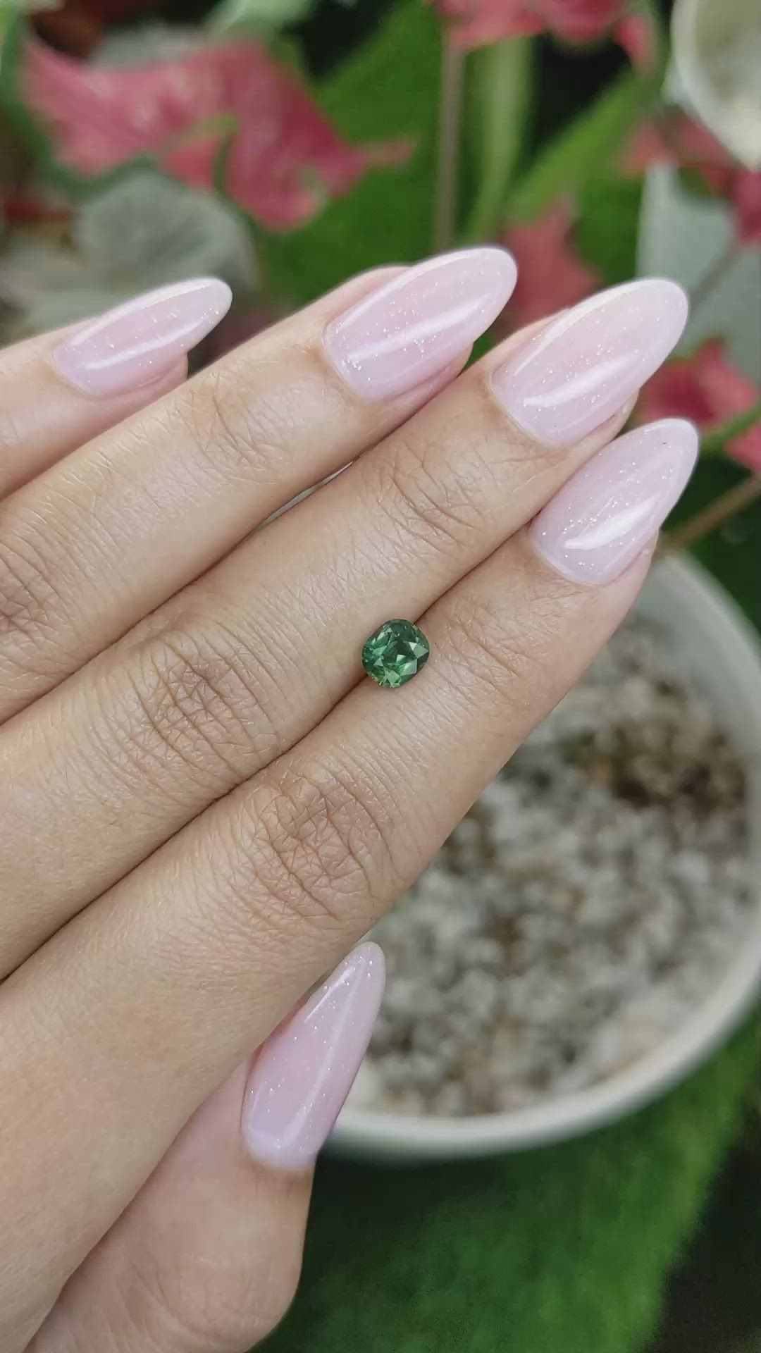 0.91 Ct. Green Sapphire from Ceylon (Sri Lanka) Size Video