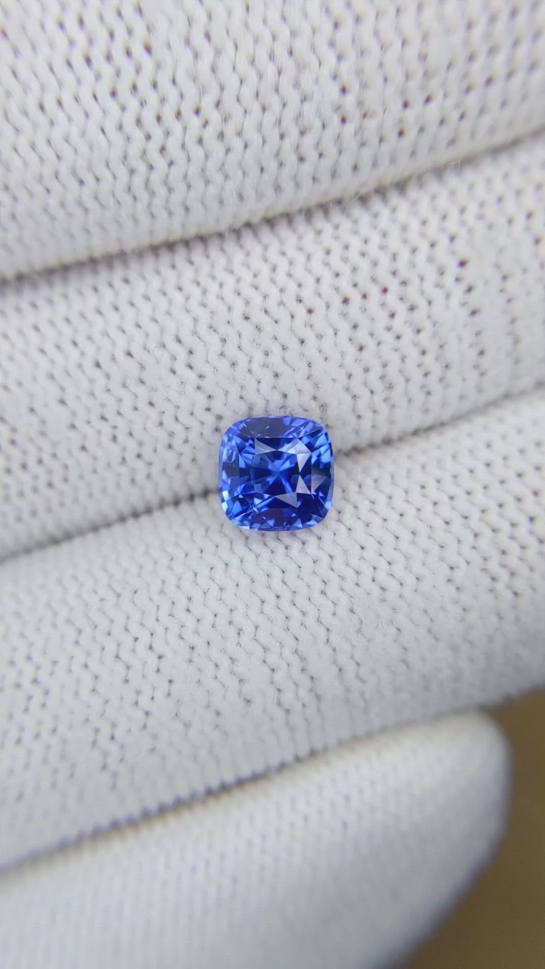 1.69 Ct. Blue Sapphire from Ceylon (Sri Lanka) Size Video